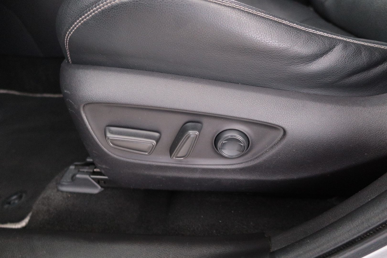TOYOTA RAV4 2022