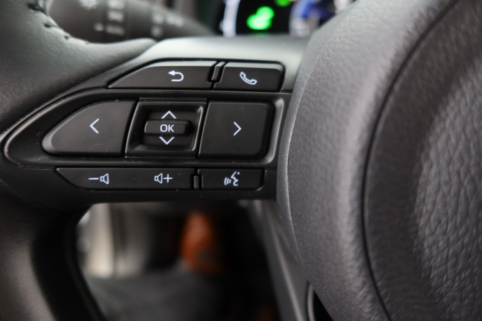 TOYOTA Yaris Cross 2025