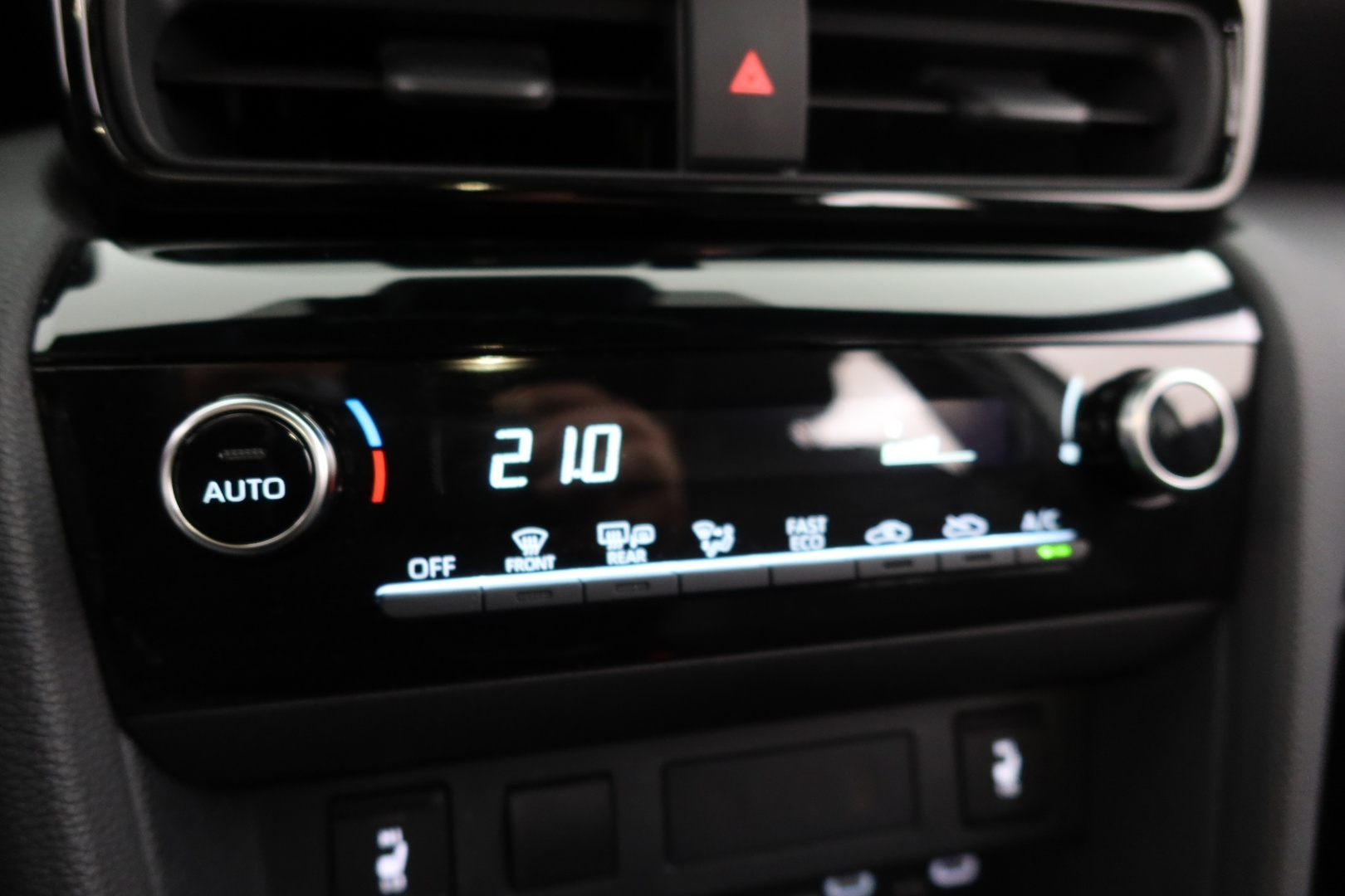 TOYOTA Yaris Cross 2025