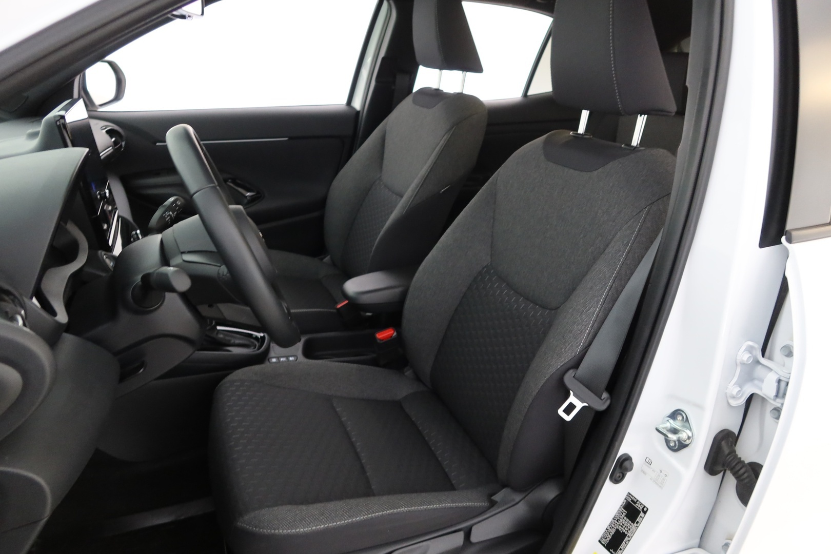 TOYOTA Yaris Cross 2025