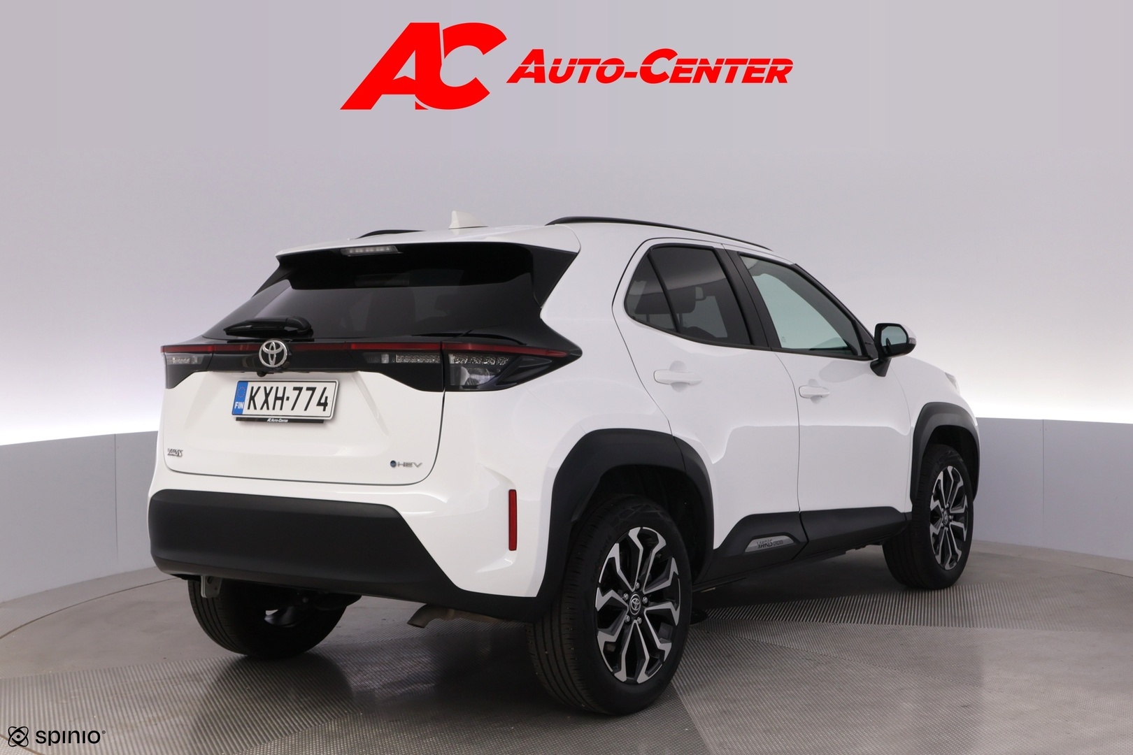 TOYOTA Yaris Cross 2025
