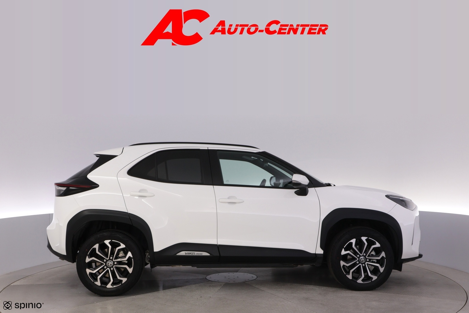 TOYOTA Yaris Cross 2025