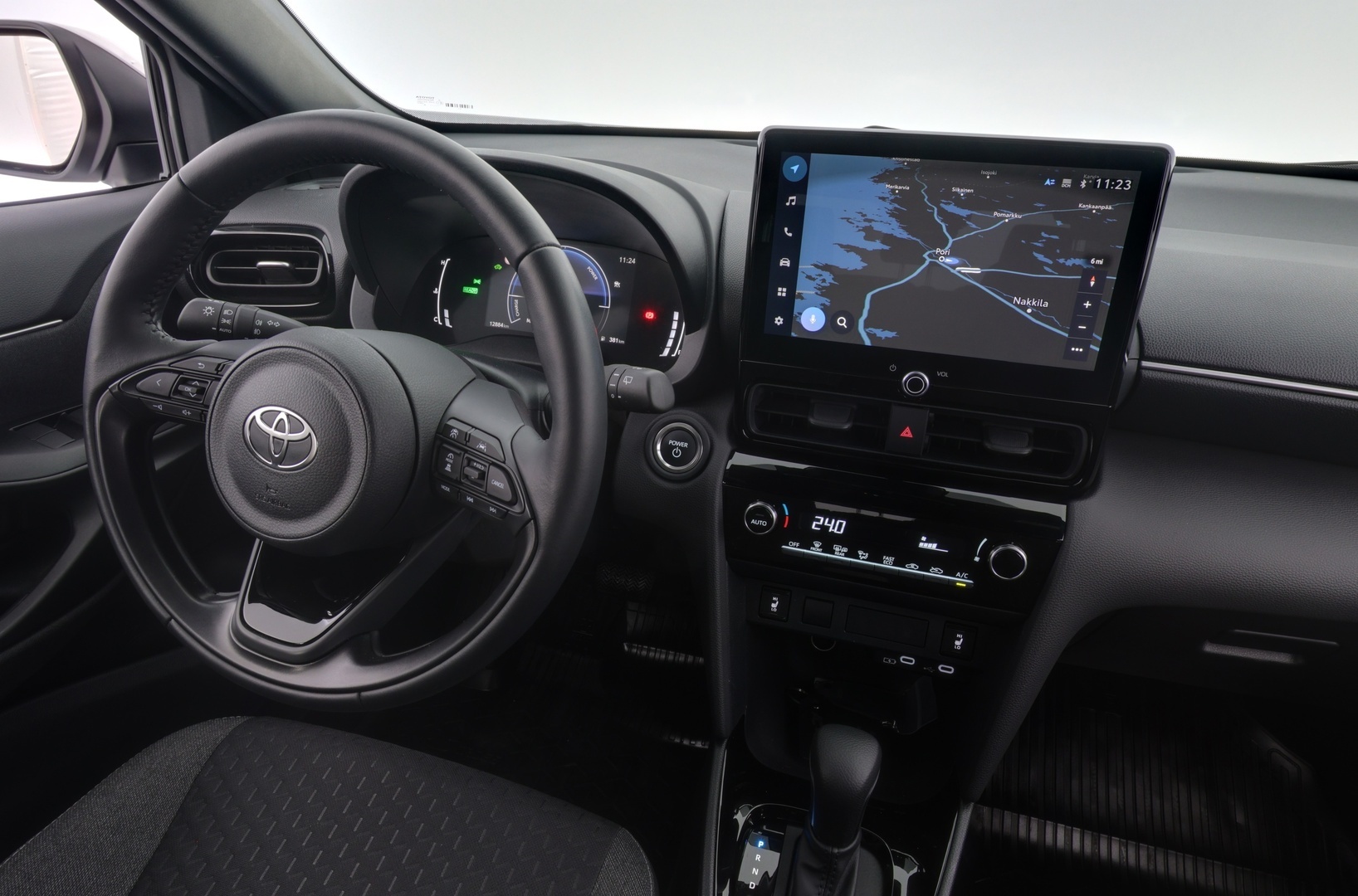 TOYOTA Yaris Cross 2025