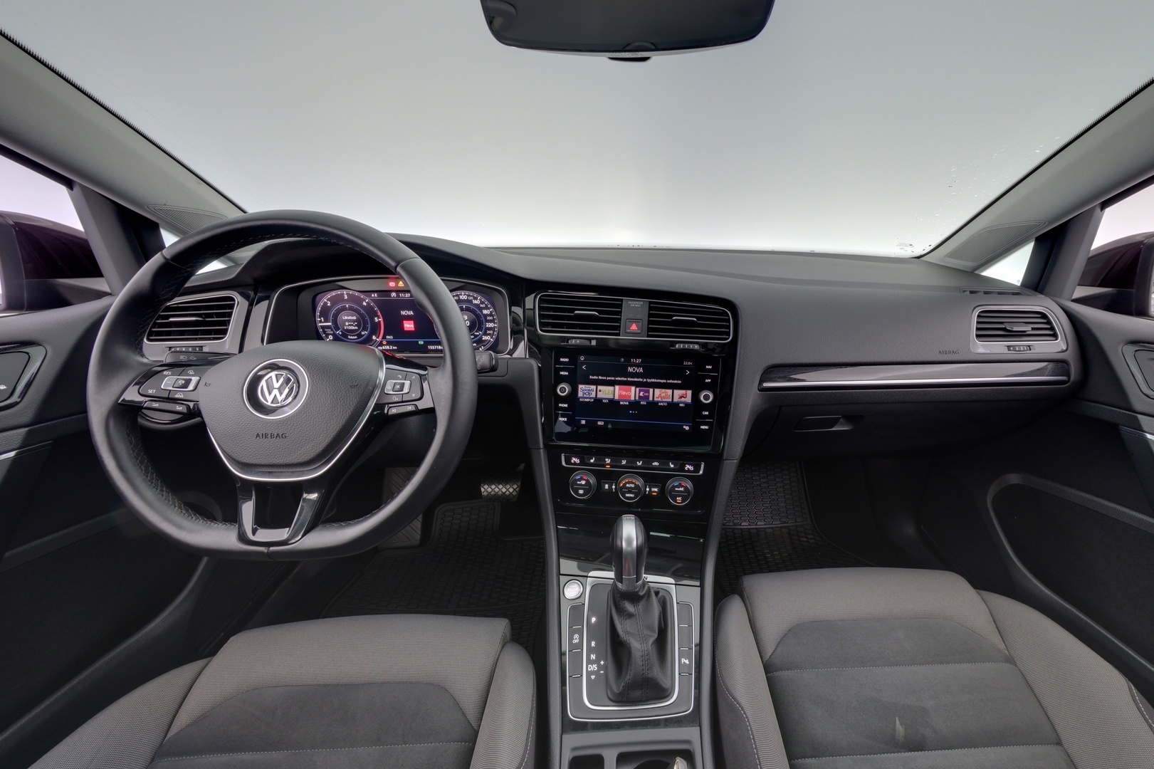 VOLKSWAGEN Golf 2018