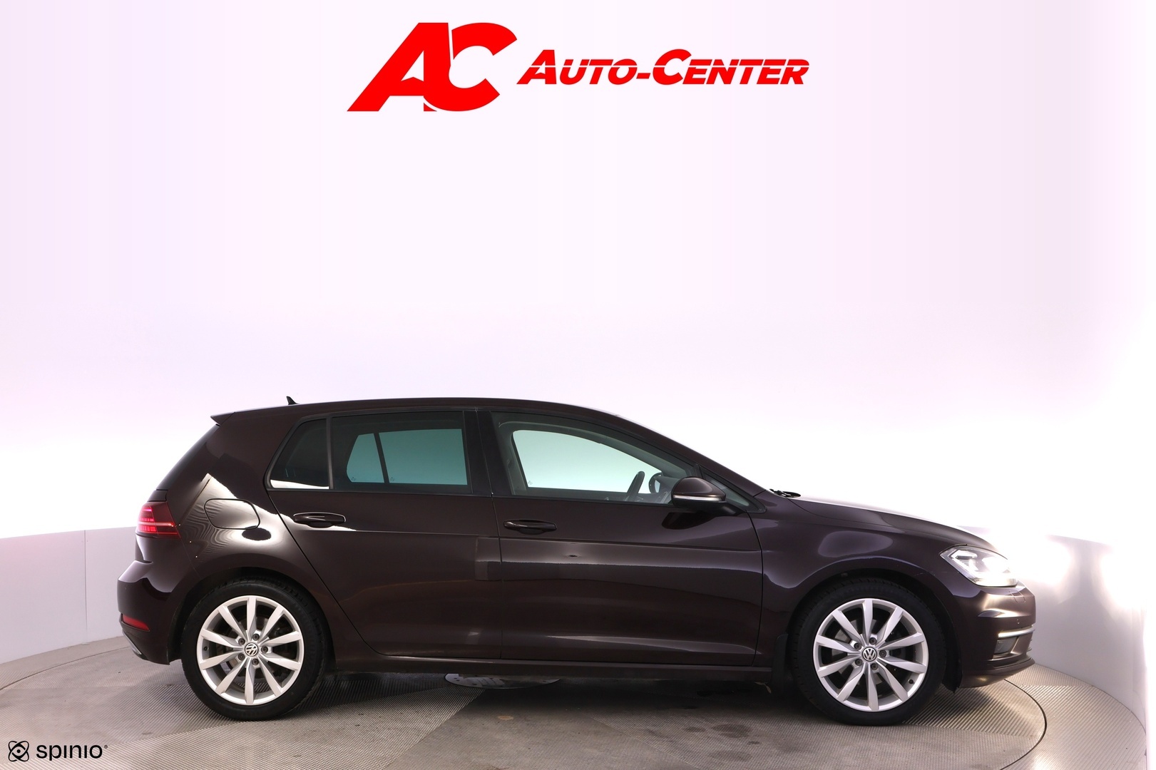 VOLKSWAGEN Golf 2018