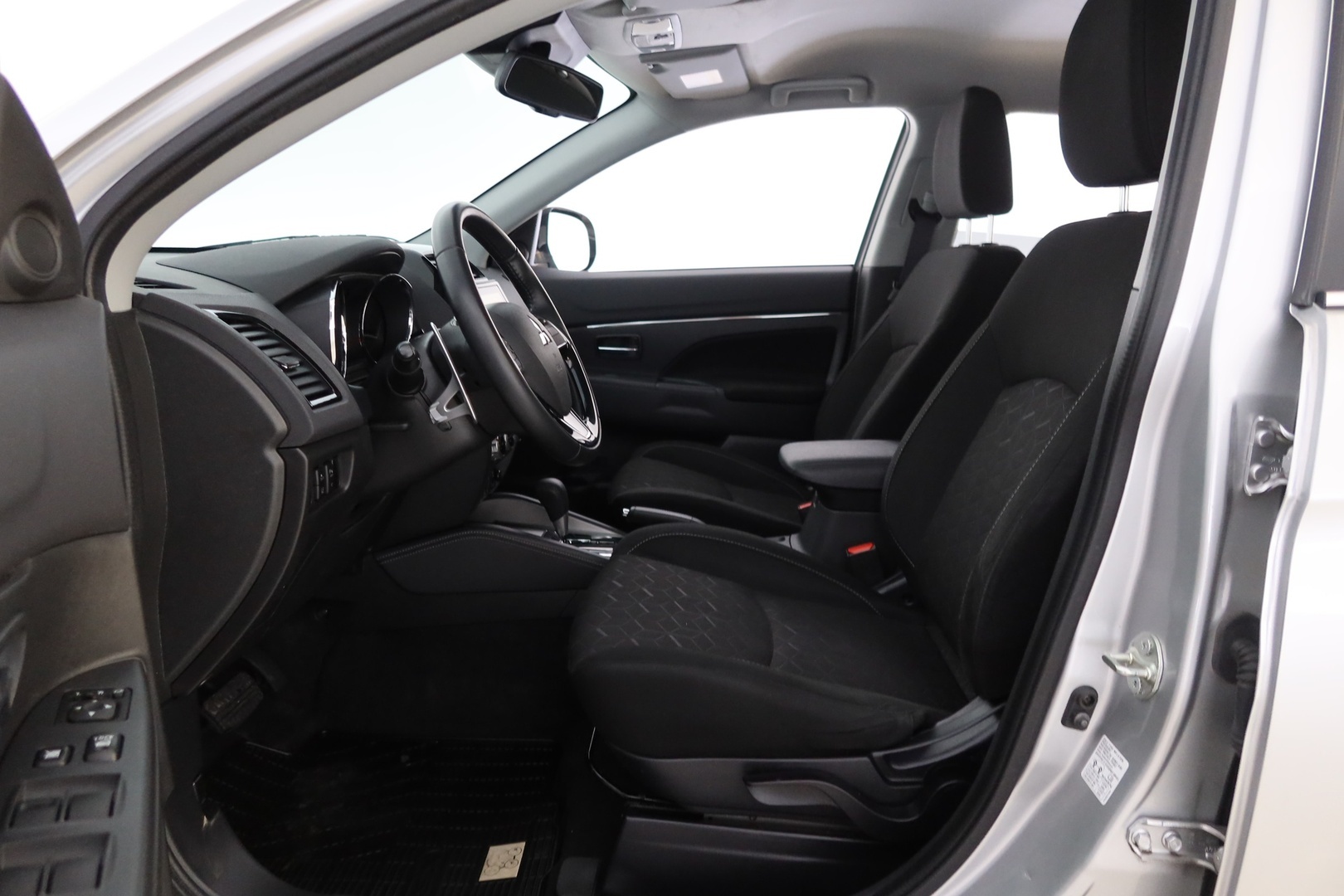 MITSUBISHI ASX 2020
