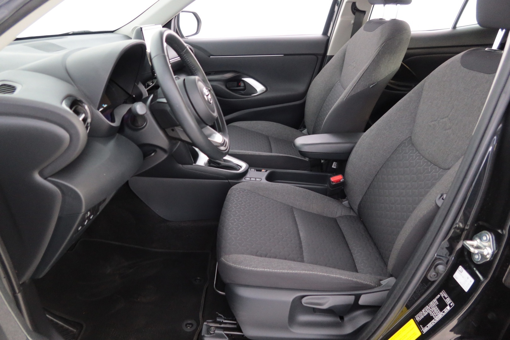 TOYOTA Yaris Cross 2024