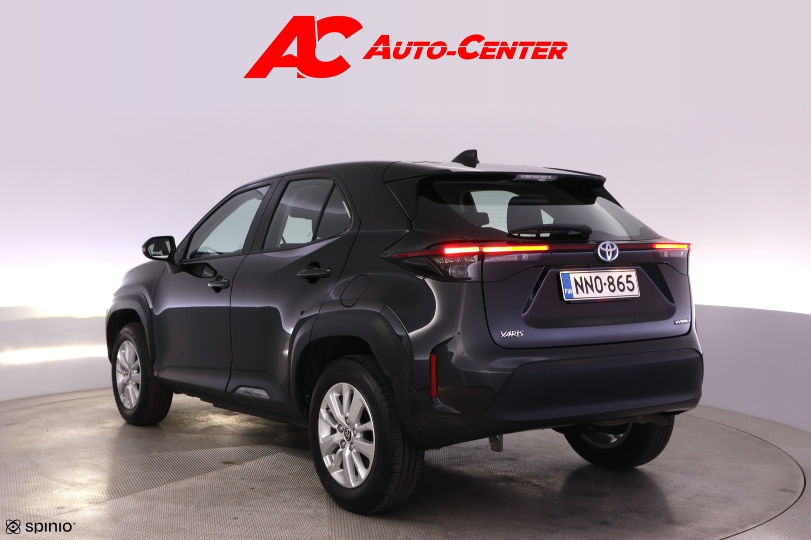 TOYOTA Yaris Cross 2024