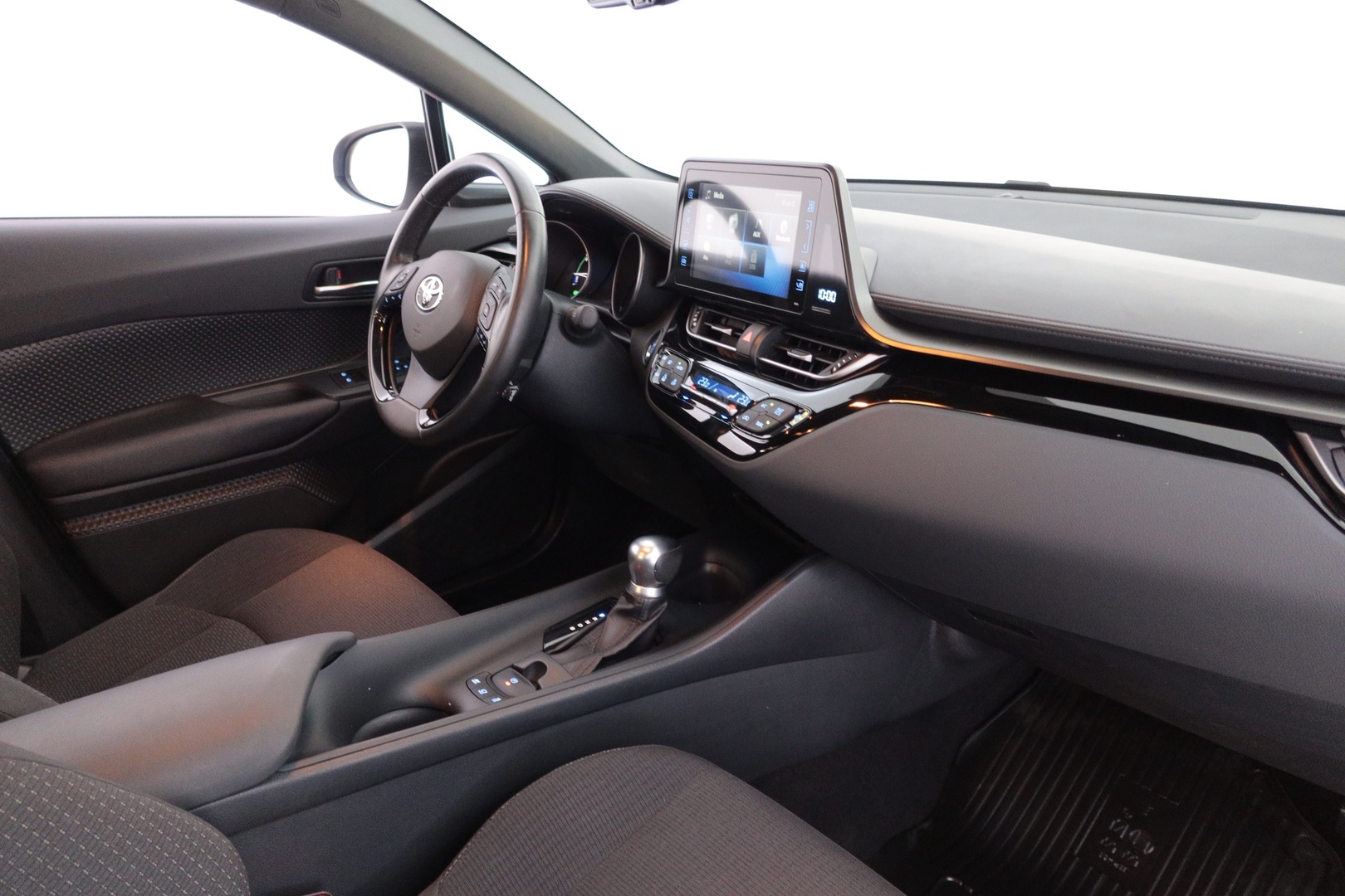 TOYOTA C-HR 2019