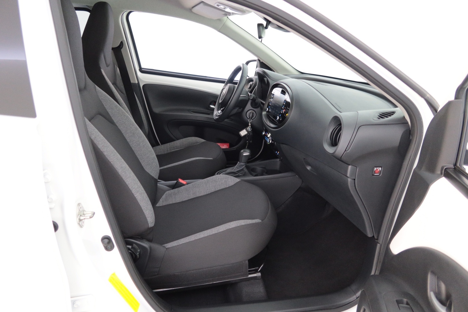 TOYOTA Aygo X 2023