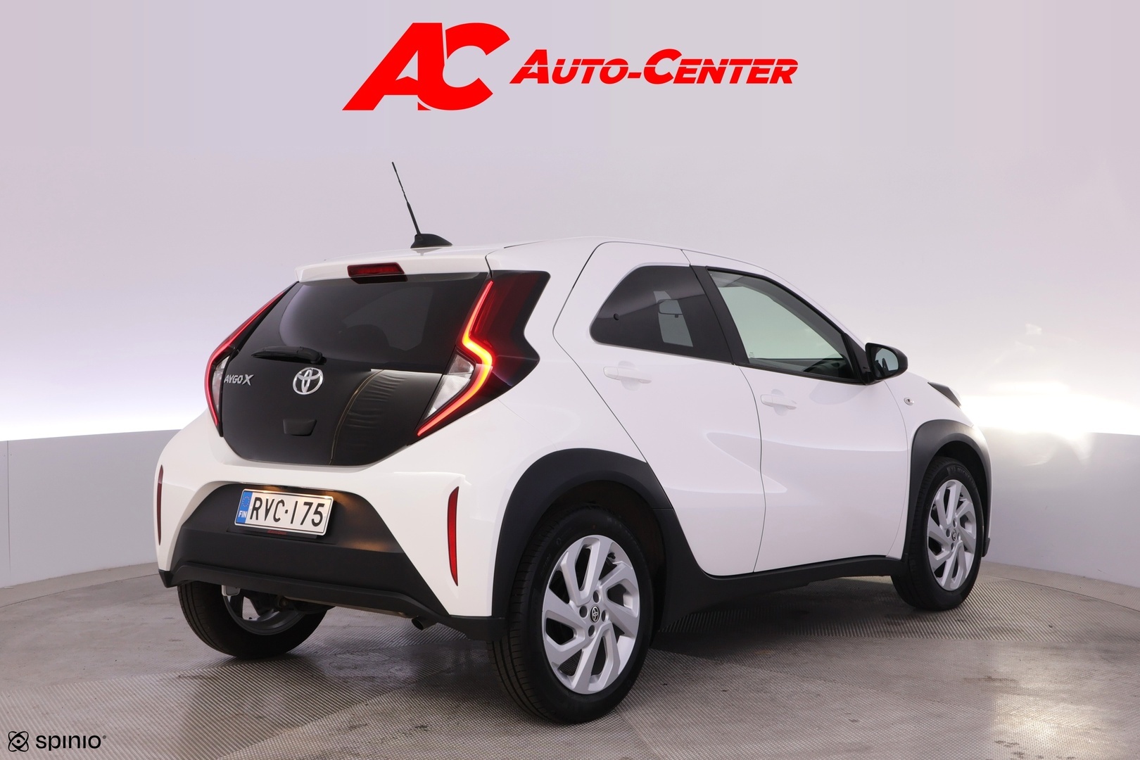 TOYOTA Aygo X 2023
