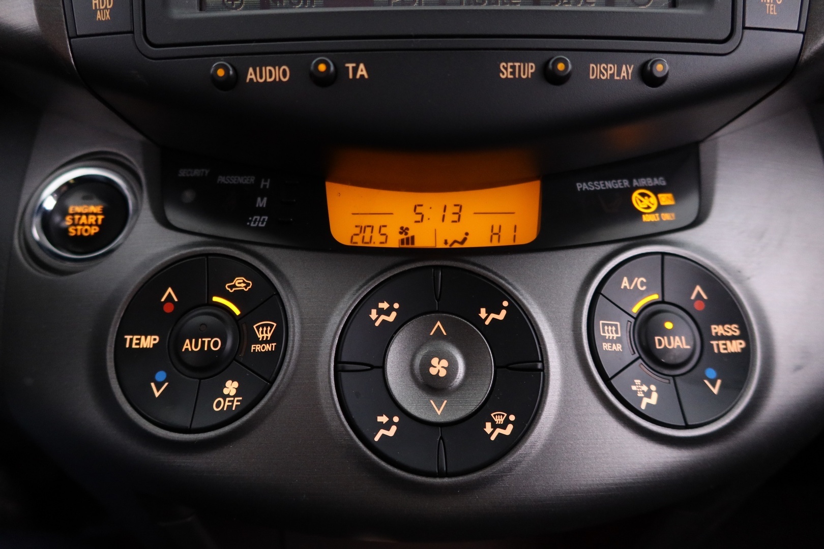 TOYOTA RAV4 2011
