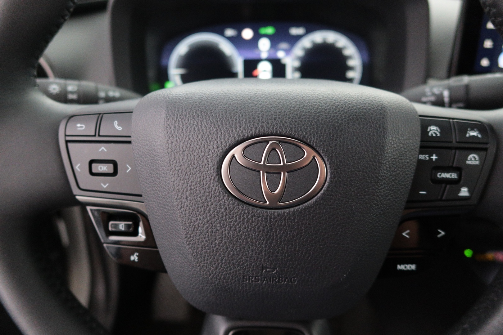 TOYOTA C-HR 2025