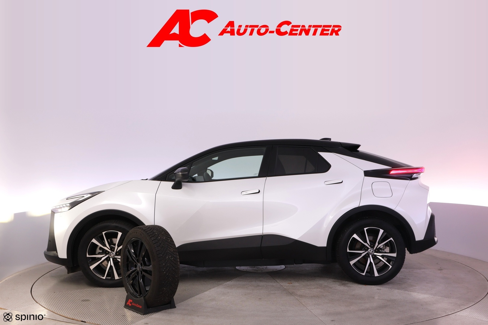 TOYOTA C-HR 2025
