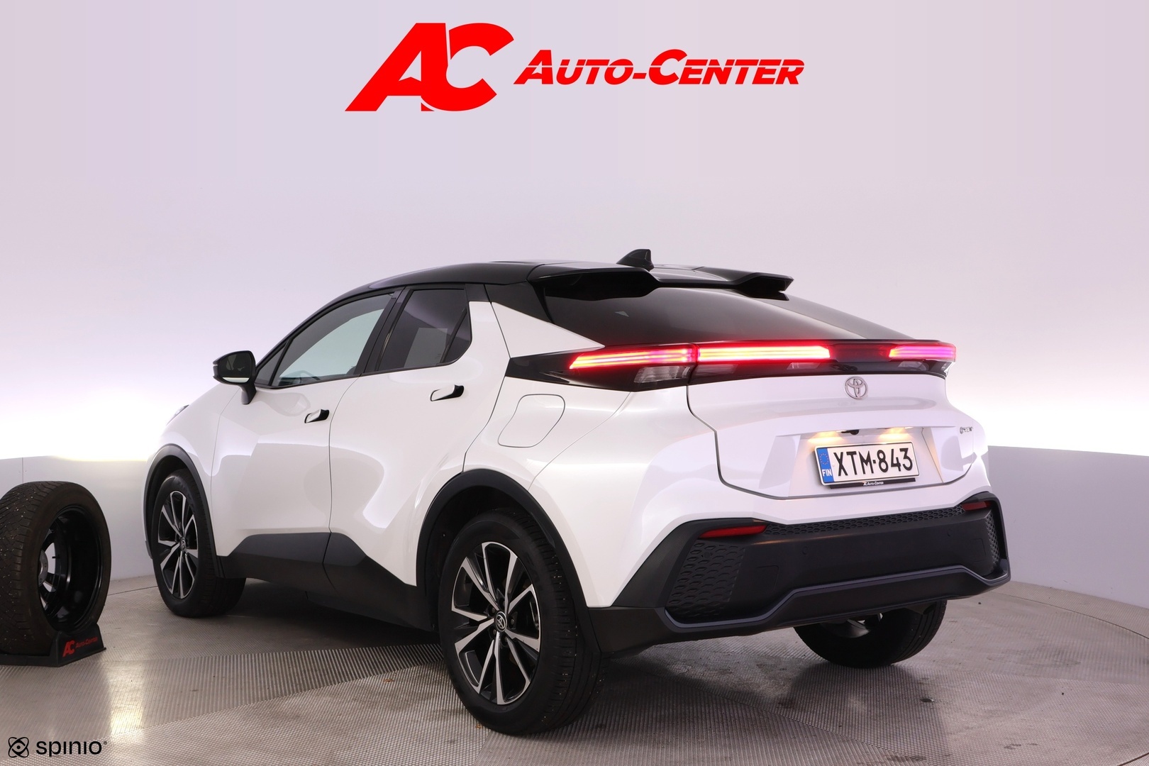 TOYOTA C-HR 2025