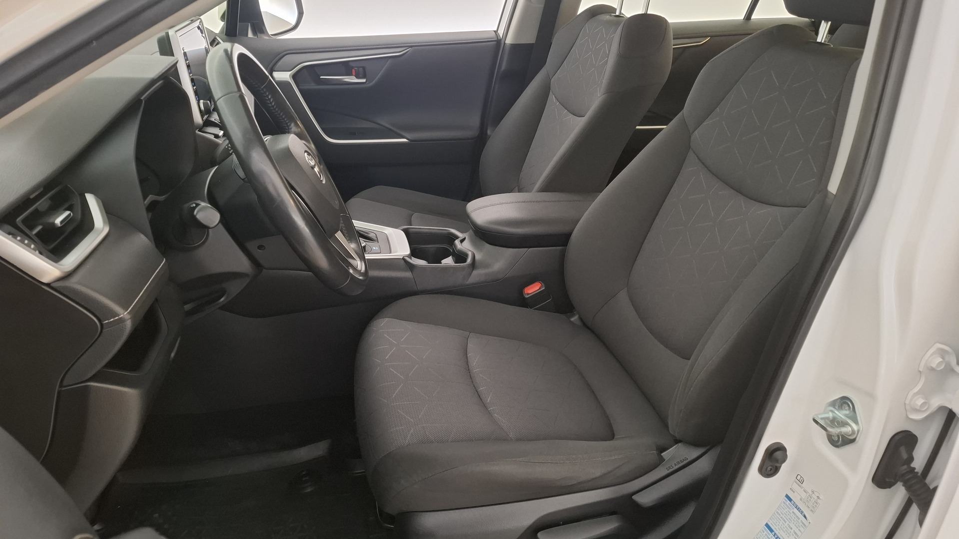 TOYOTA RAV4 2021