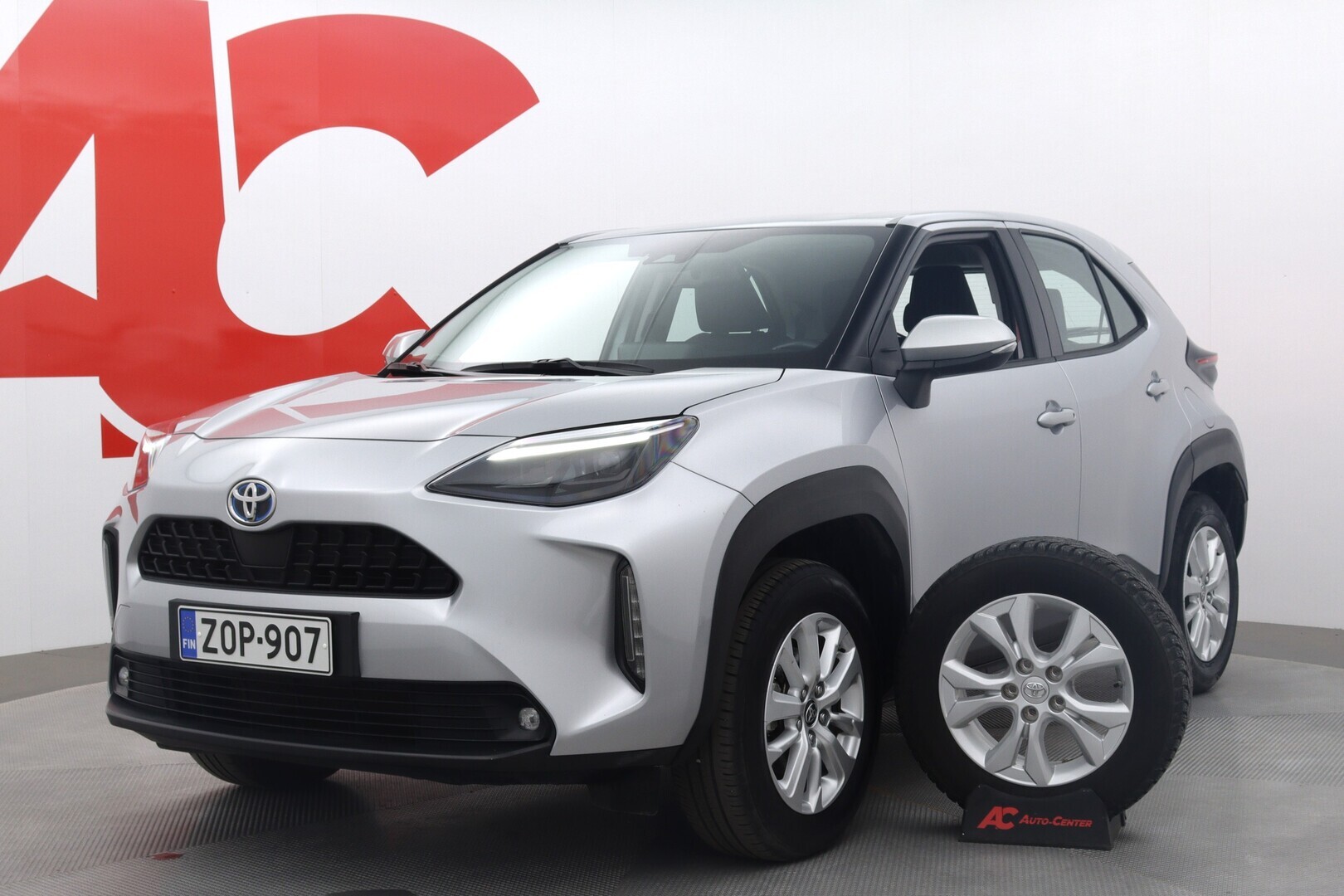 TOYOTA Yaris Cross 2022