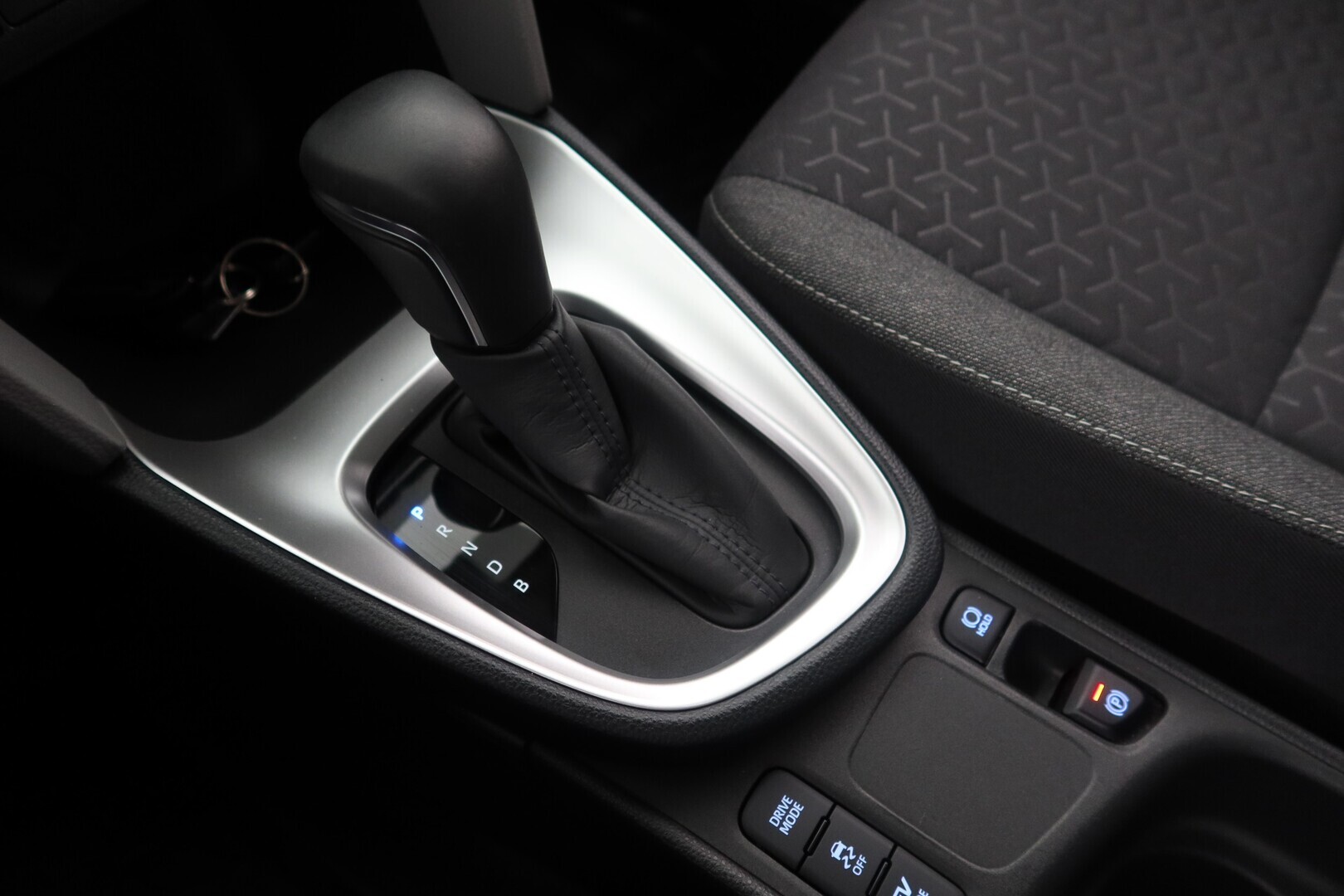 TOYOTA Yaris Cross 2022