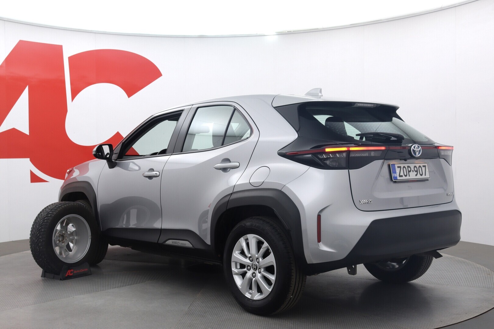 TOYOTA Yaris Cross 2022