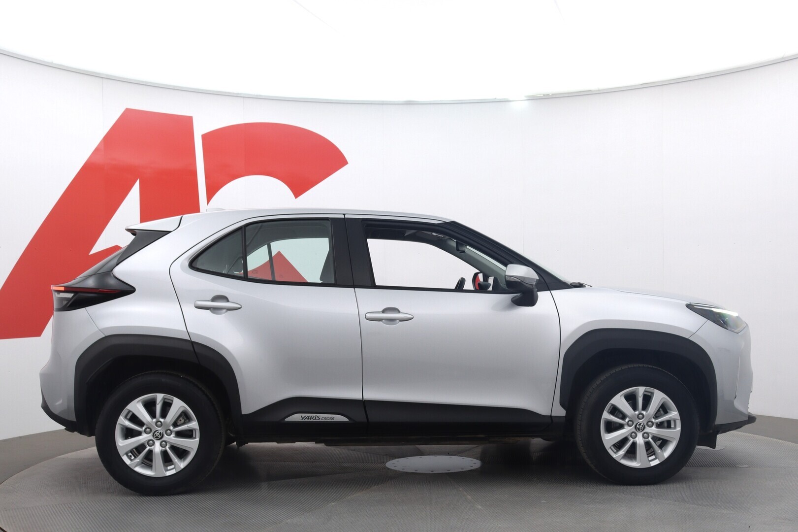TOYOTA Yaris Cross 2022