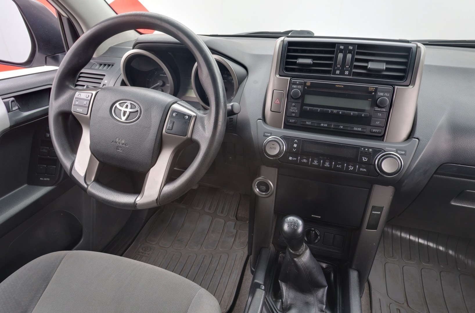 TOYOTA Land Cruiser 2010