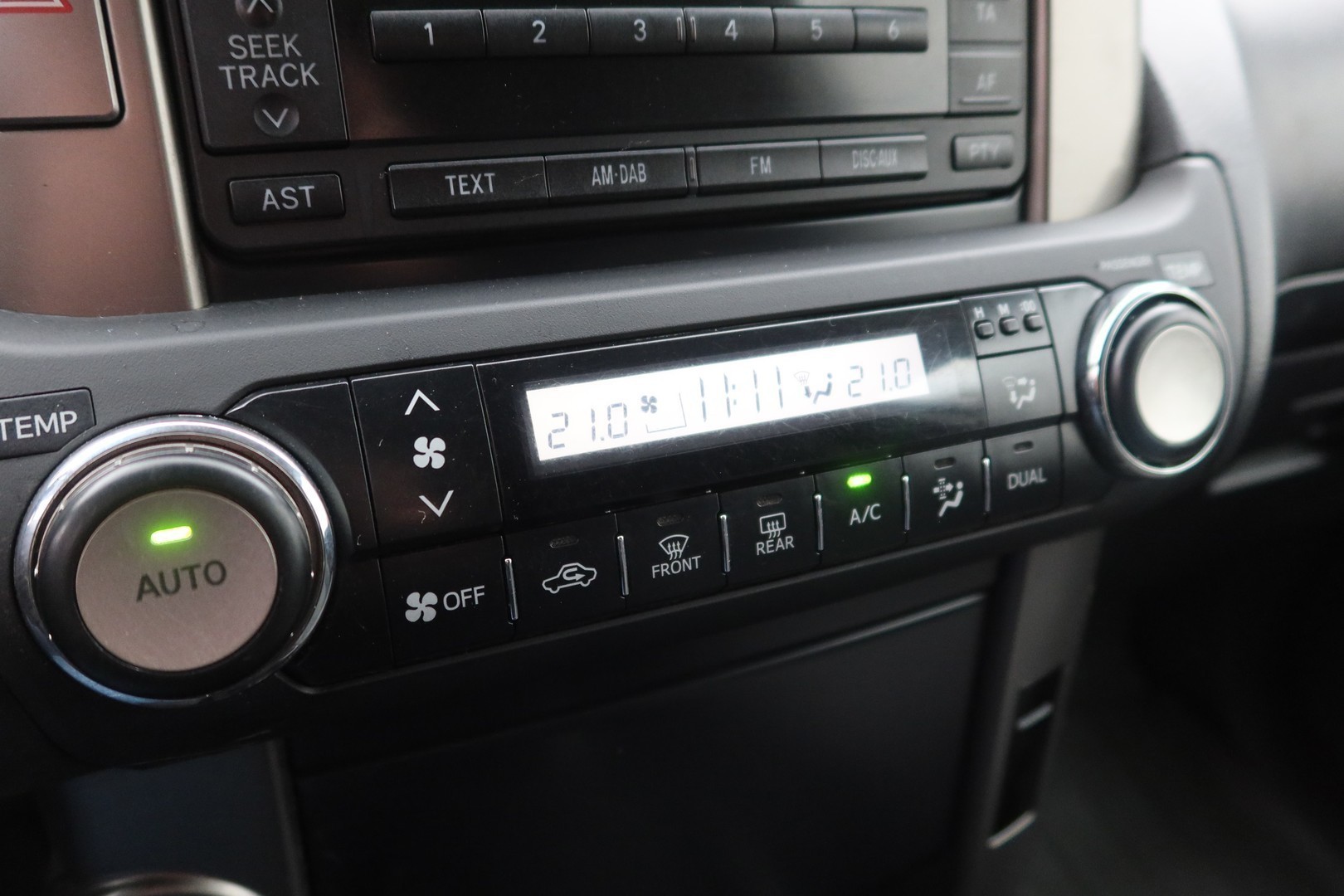 TOYOTA Land Cruiser 2010