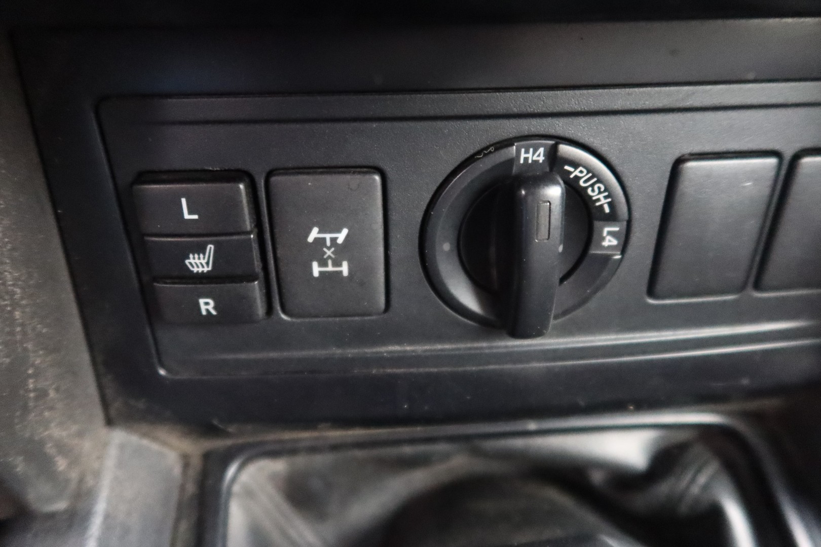 TOYOTA Land Cruiser 2010