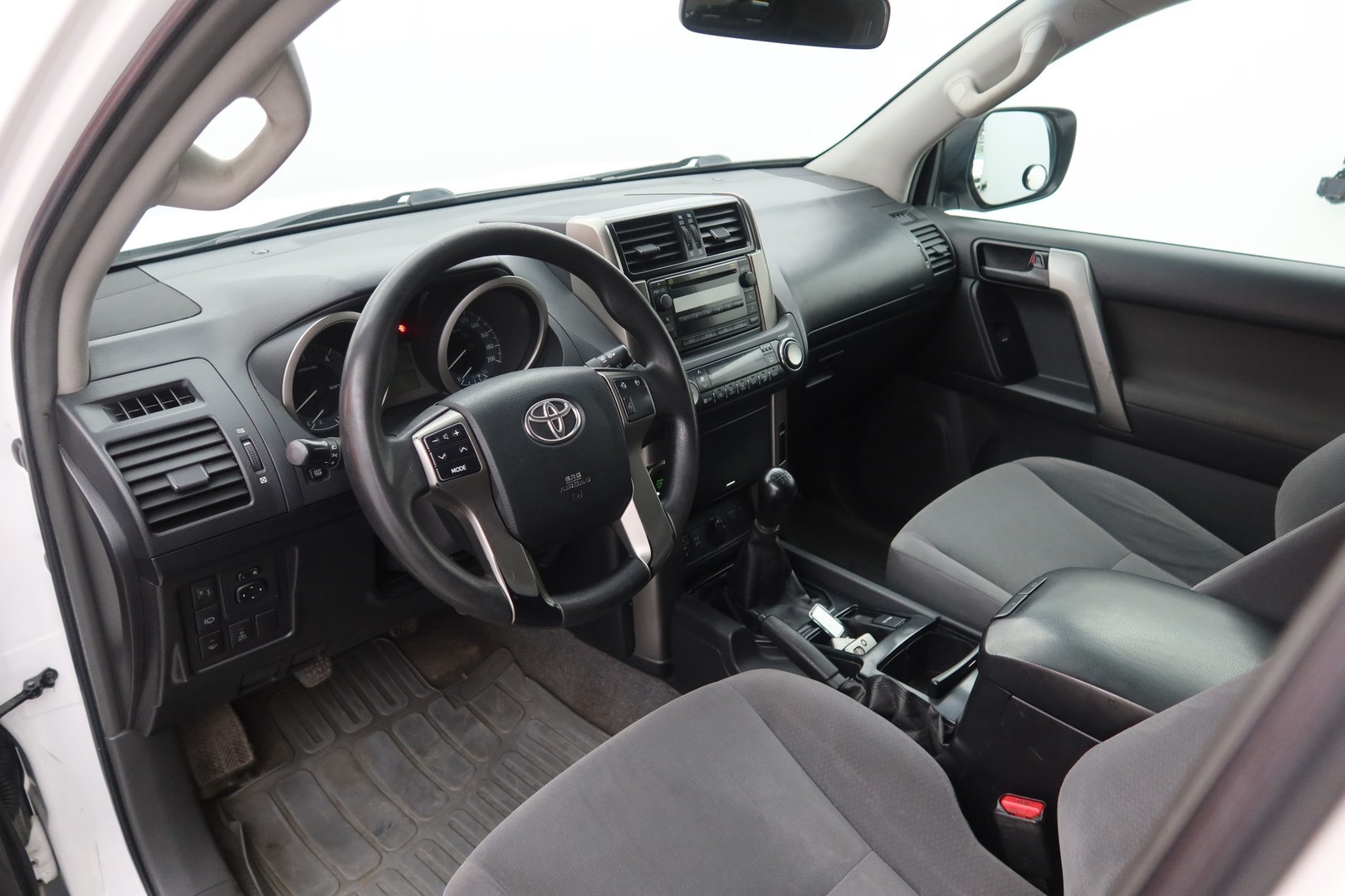 TOYOTA Land Cruiser 2010