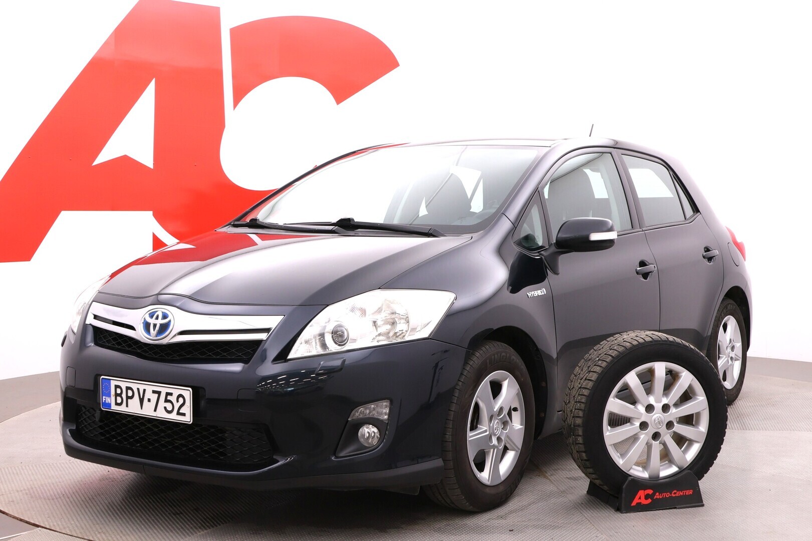 TOYOTA Auris 2012