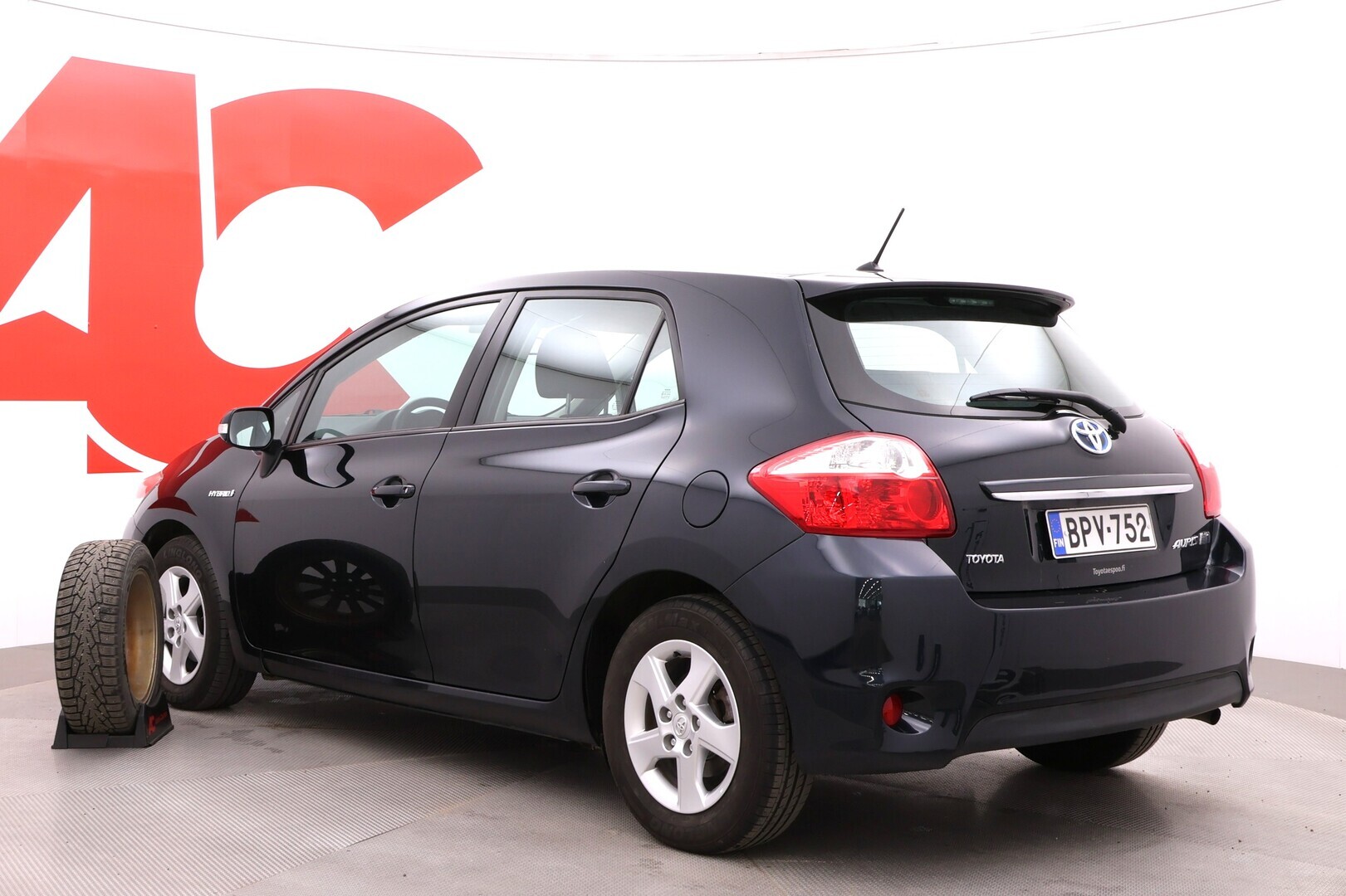 TOYOTA Auris 2012