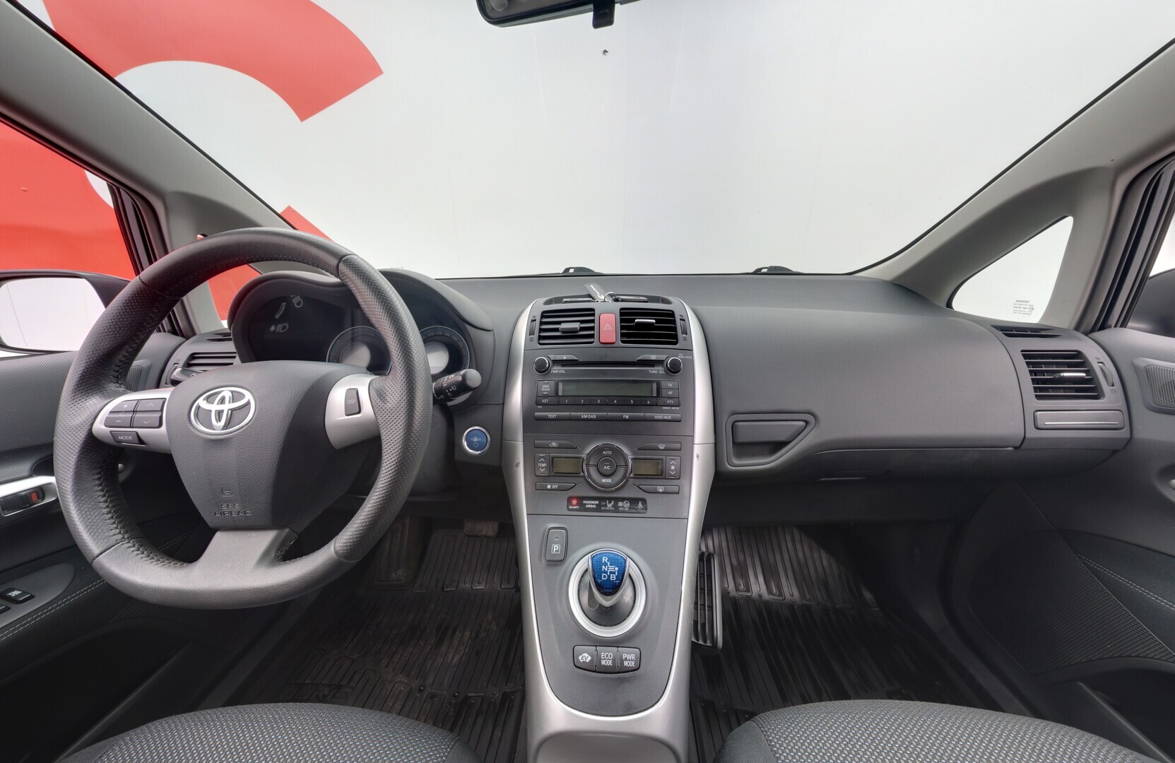TOYOTA Auris 2012