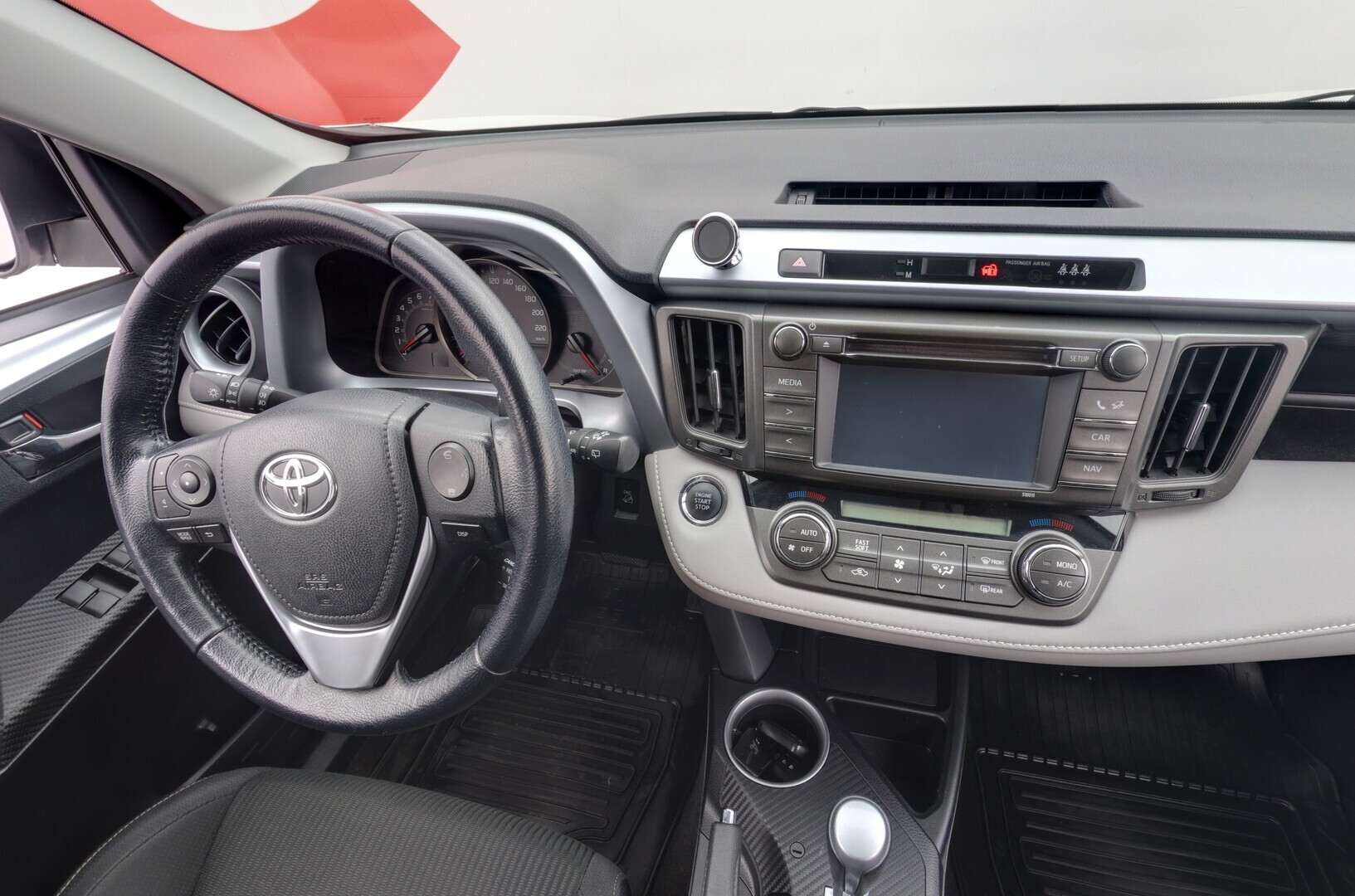 TOYOTA RAV4 2015