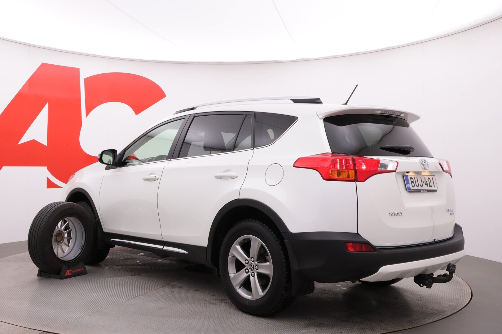 TOYOTA RAV4 2015