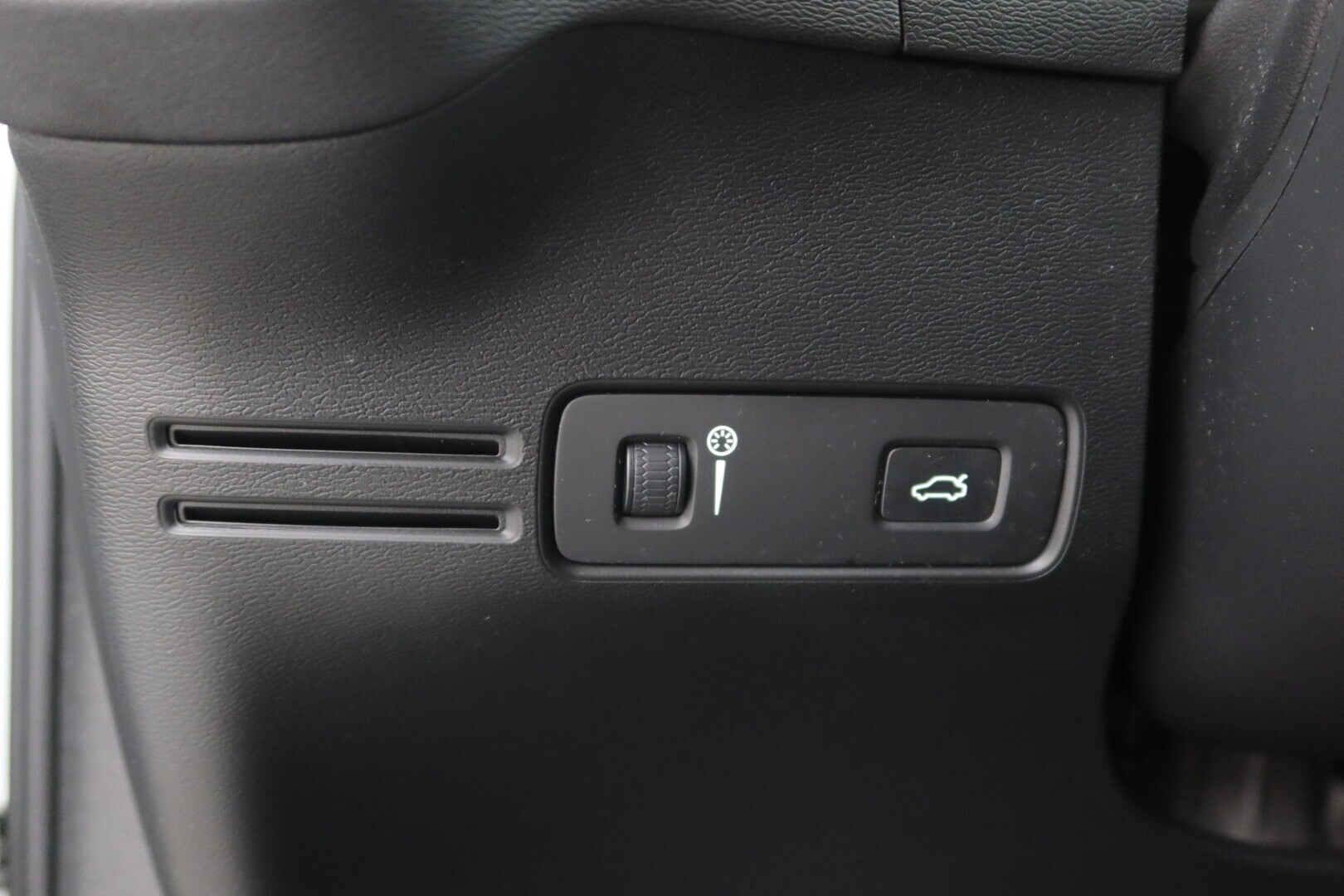 VOLVO XC40 2019
