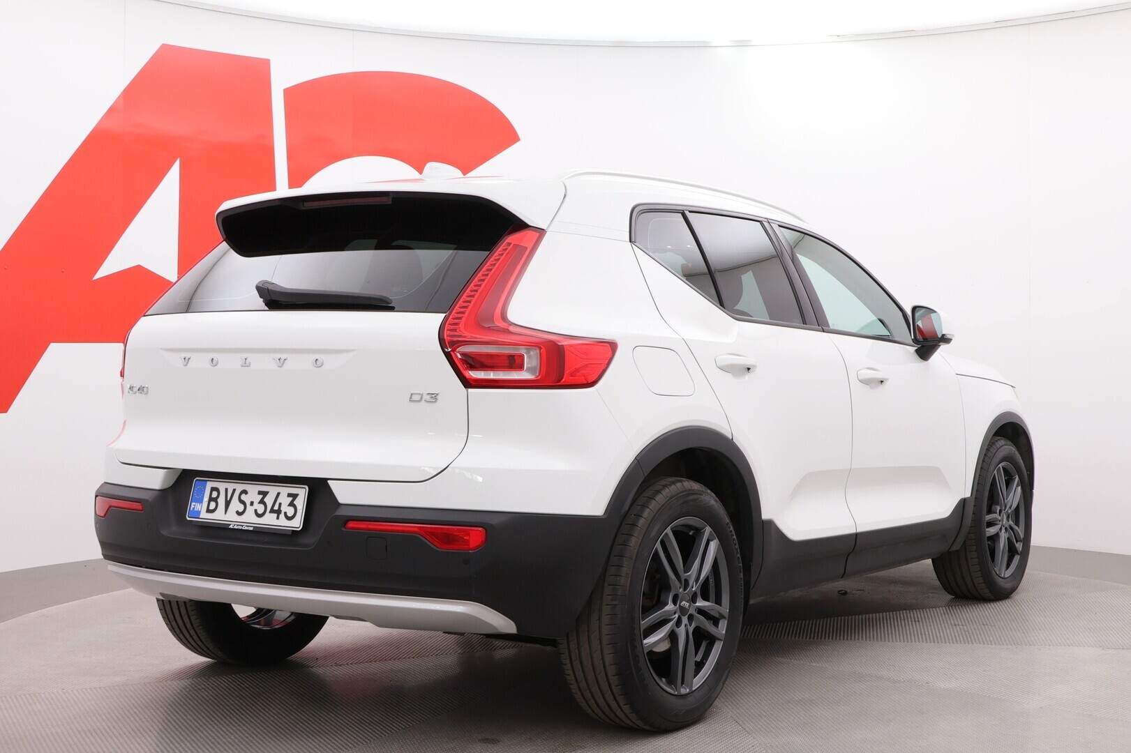 VOLVO XC40 2019