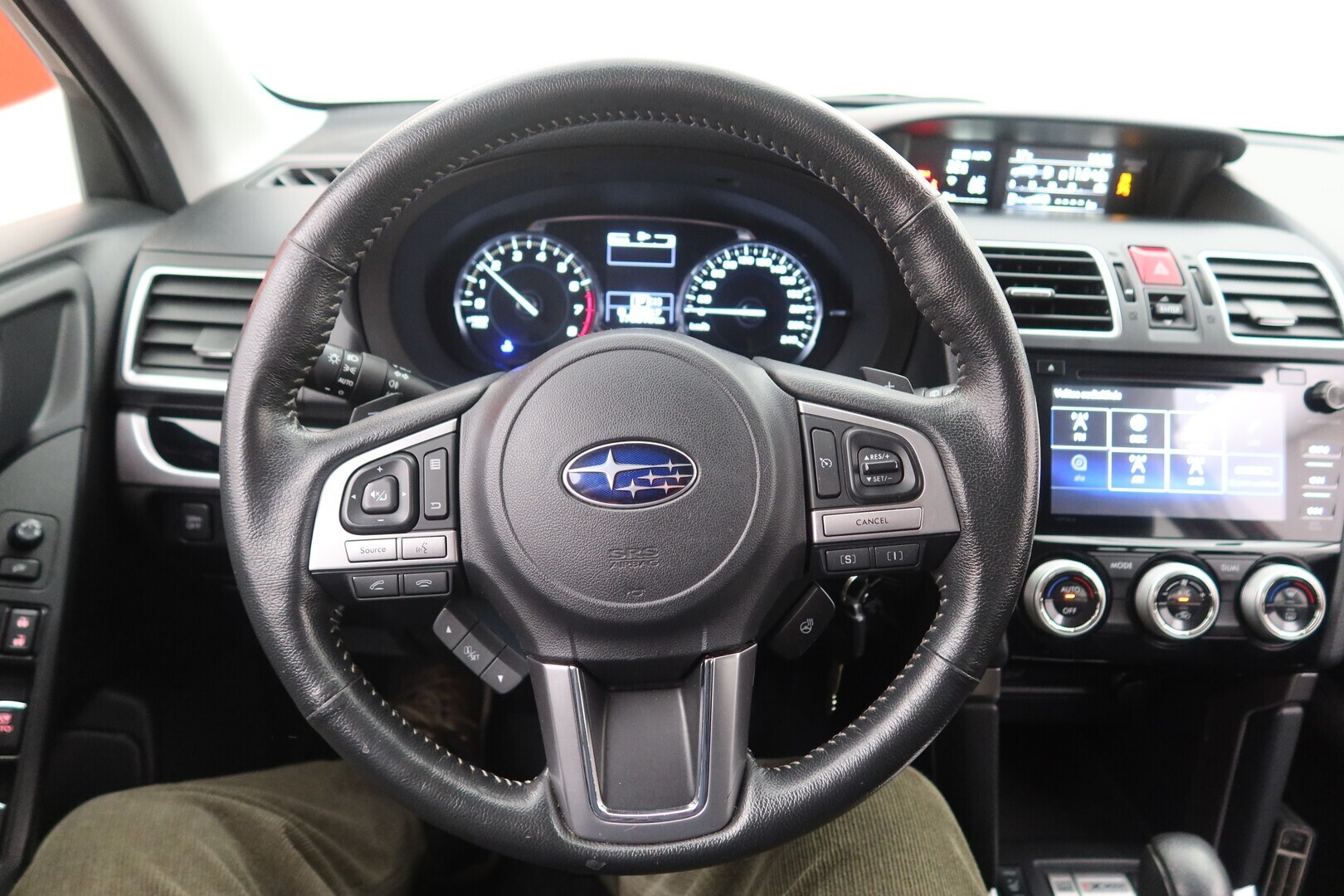 SUBARU Forester 2017