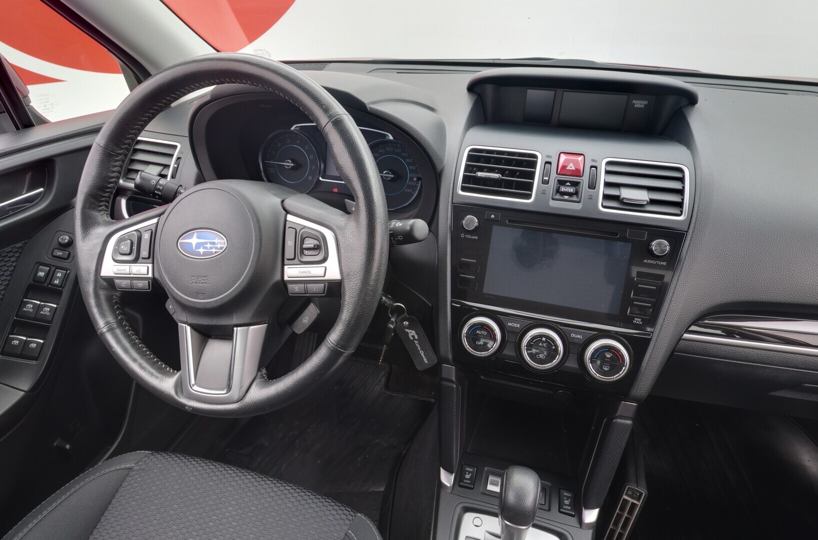 SUBARU Forester 2017