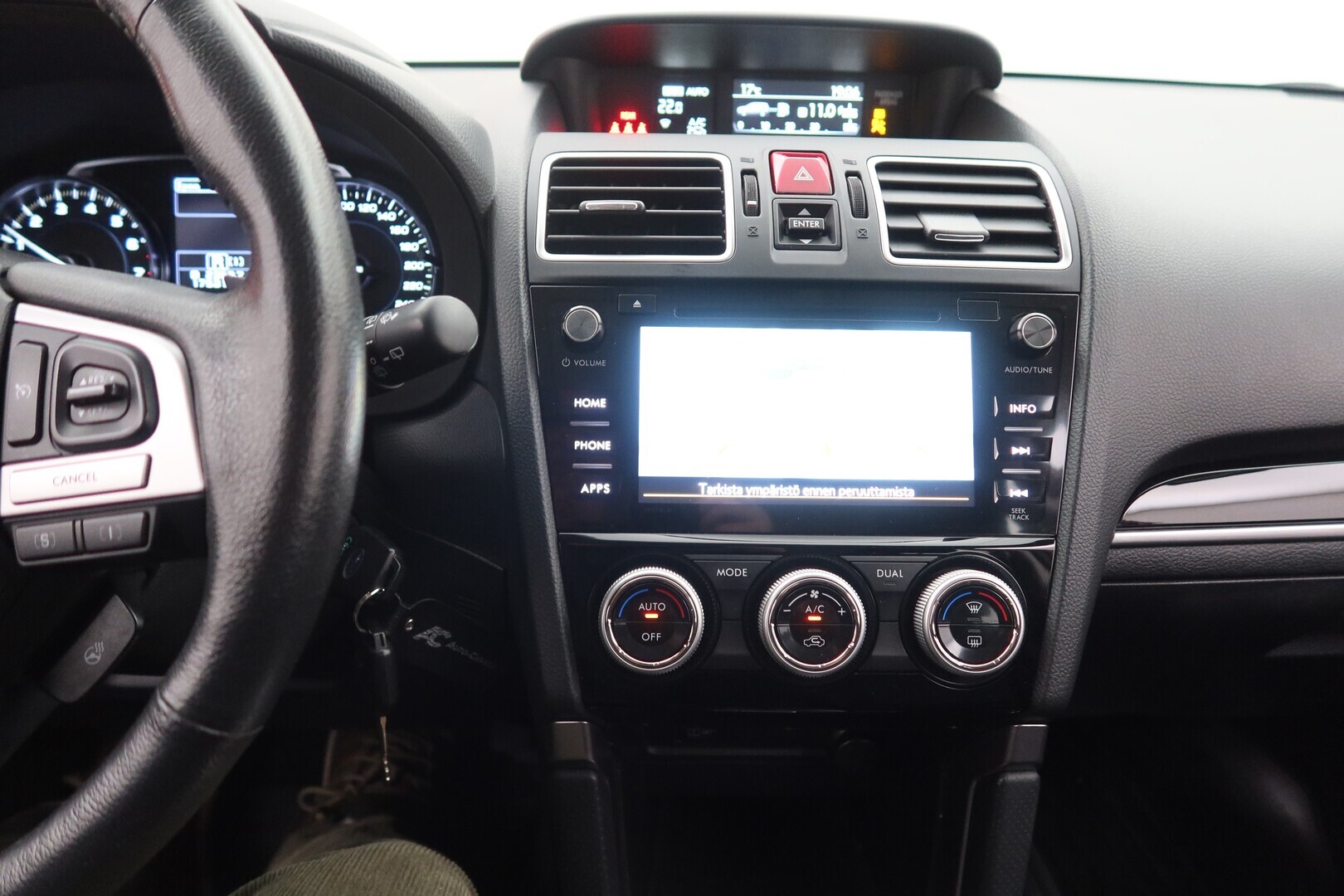 SUBARU Forester 2017