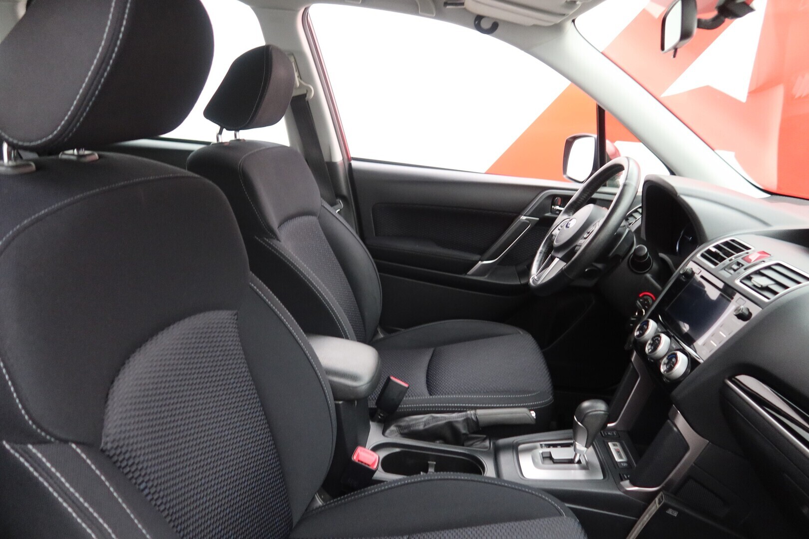 SUBARU Forester 2017