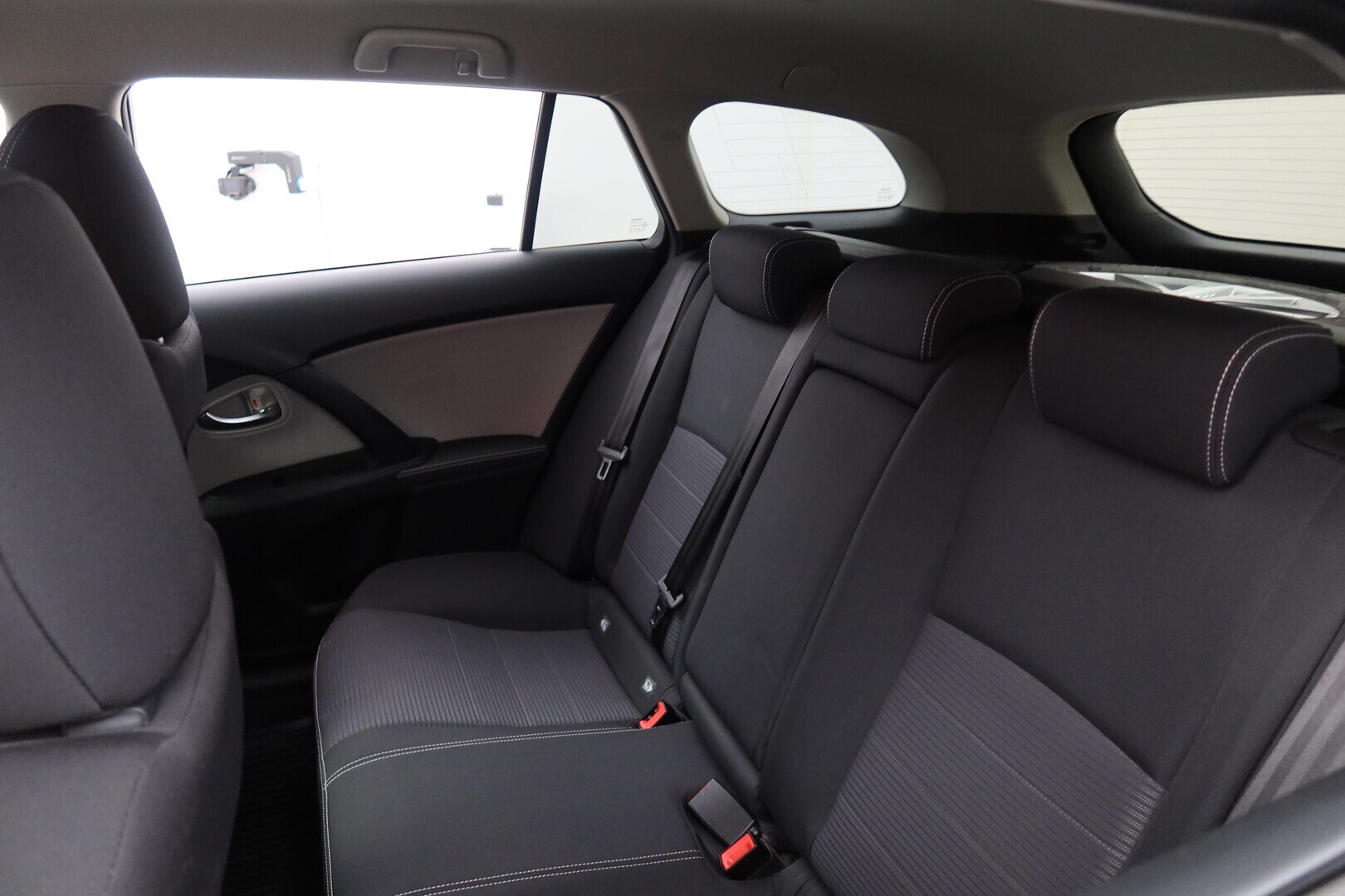 TOYOTA Avensis 2017