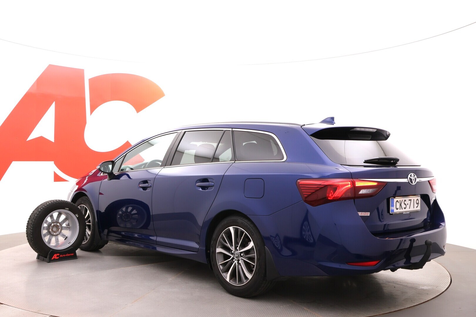 TOYOTA Avensis 2017