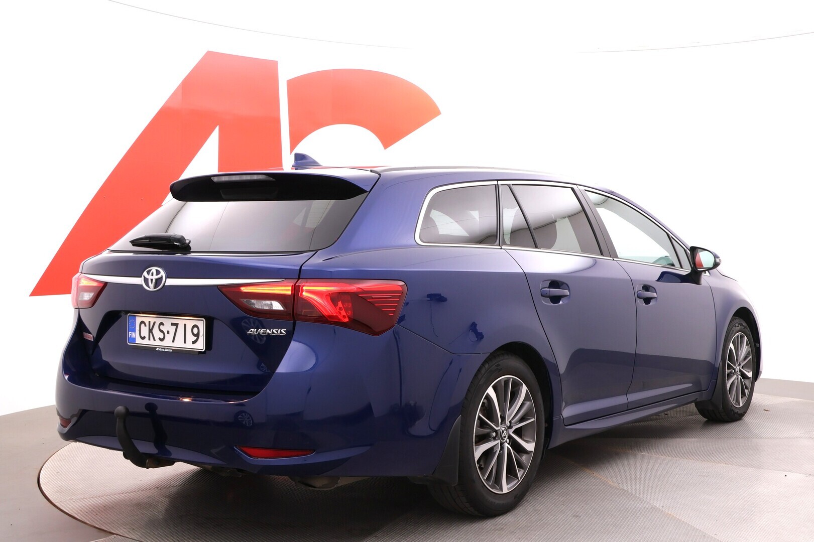 TOYOTA Avensis 2017