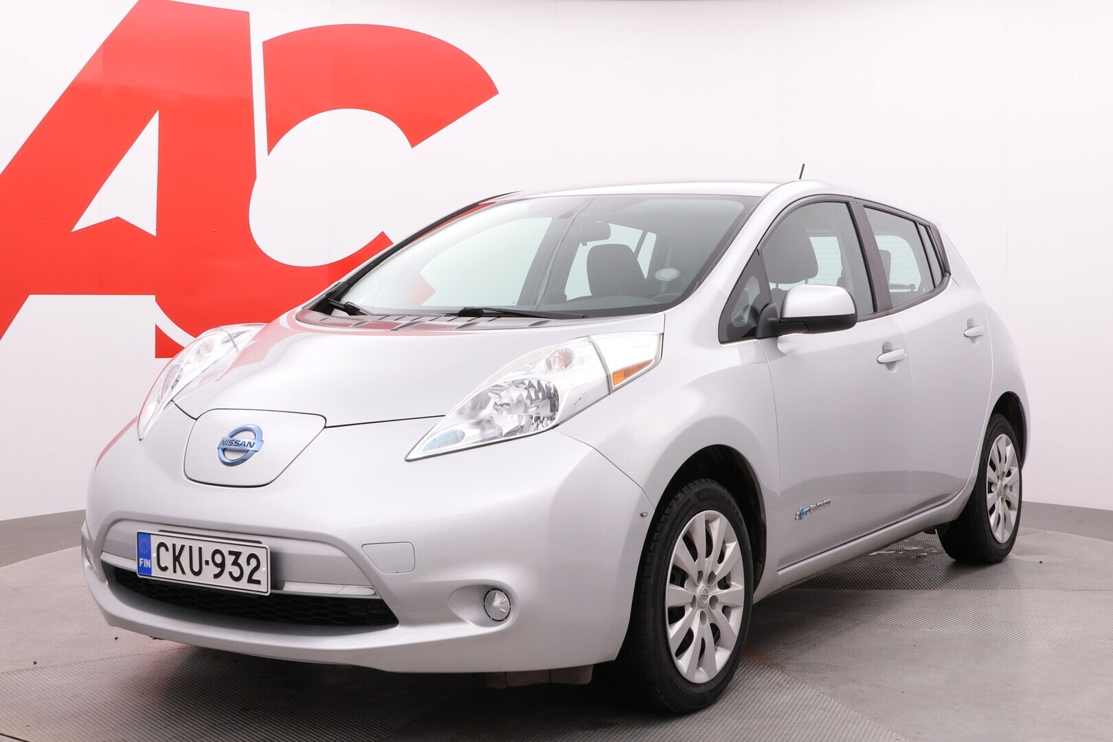 NISSAN Leaf 2014