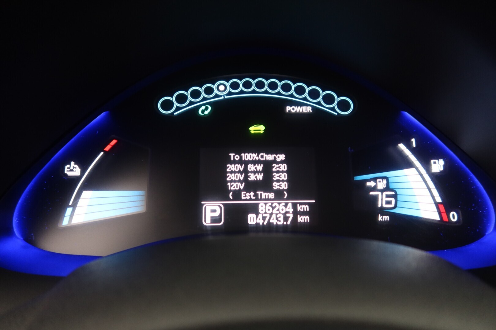 NISSAN Leaf 2014