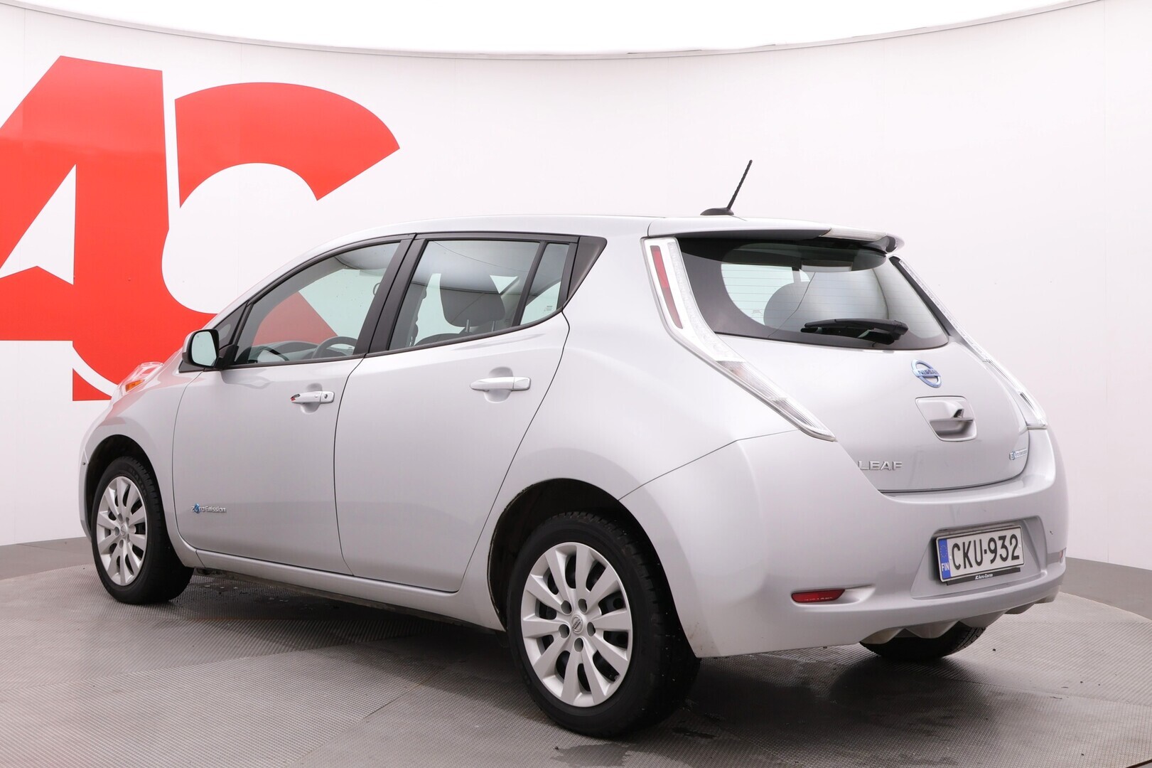 NISSAN Leaf 2014
