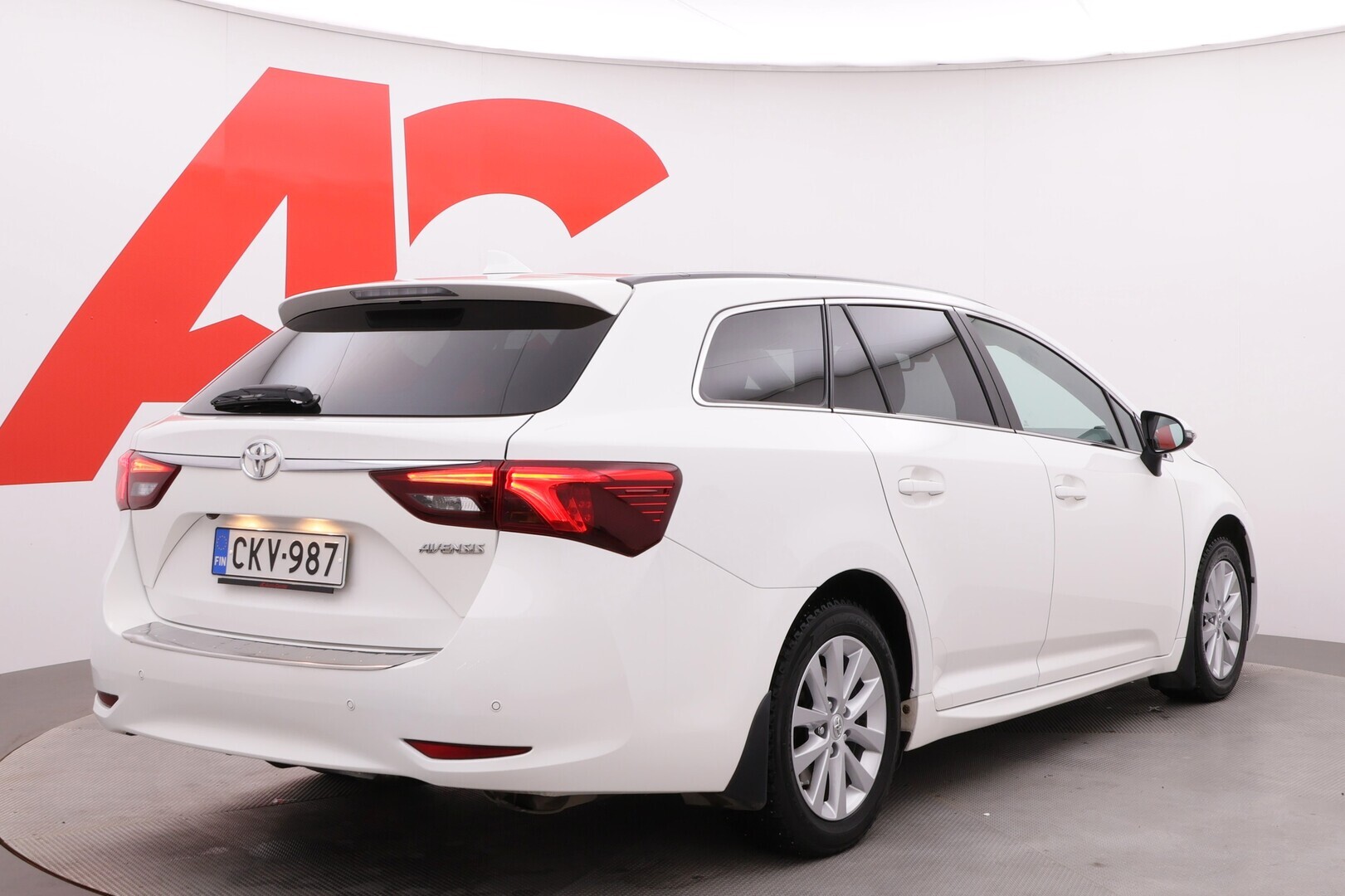 TOYOTA Avensis 2017