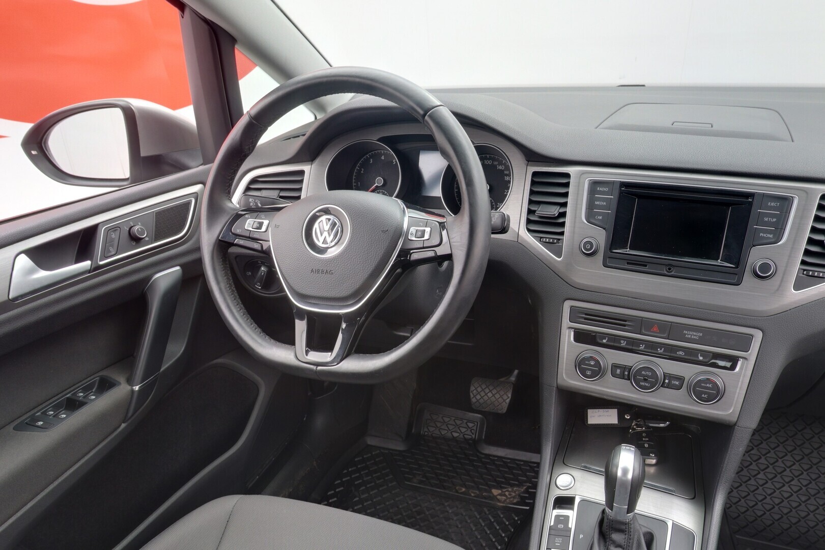 VOLKSWAGEN Golf Sportsvan 2017