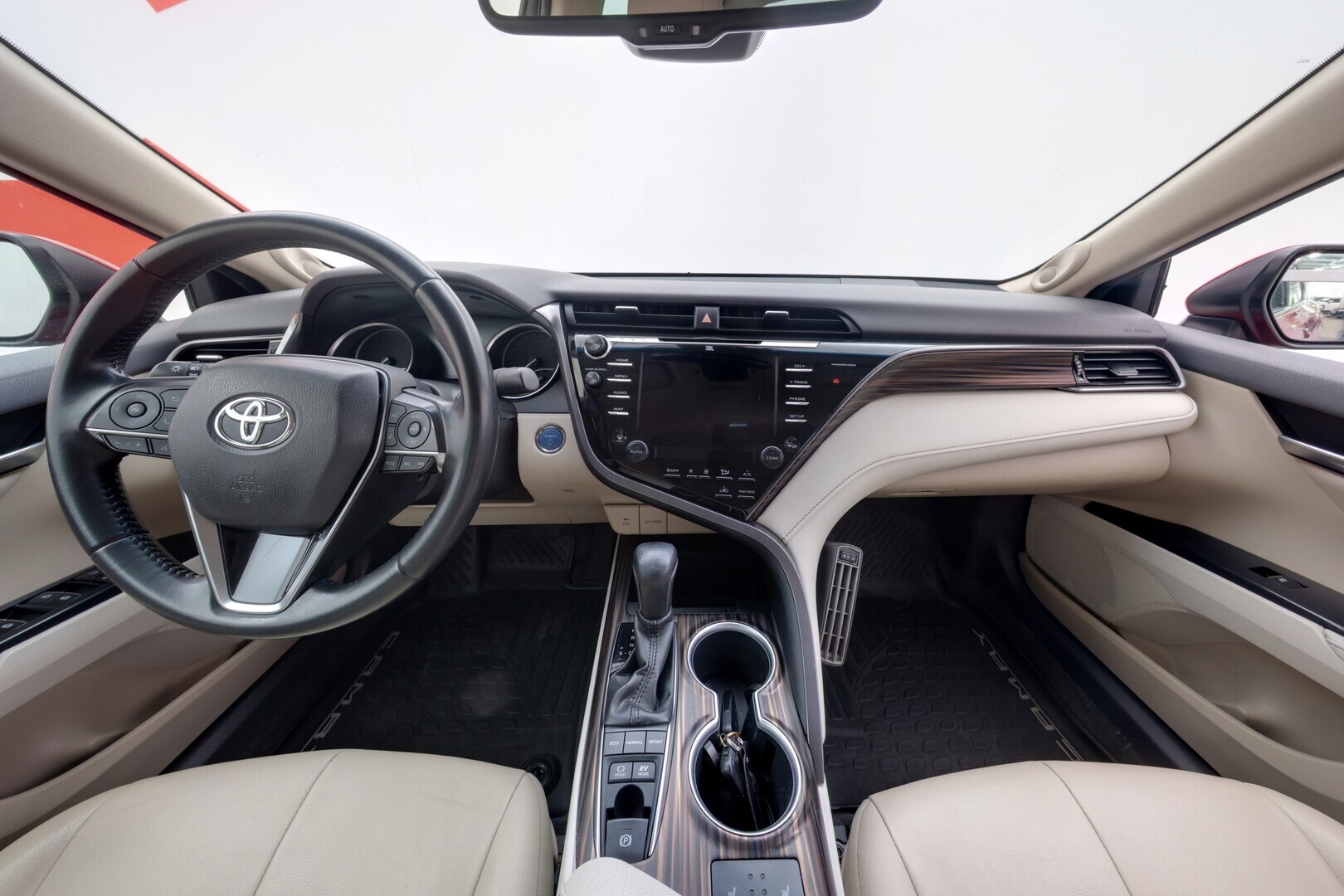 TOYOTA Camry 2019