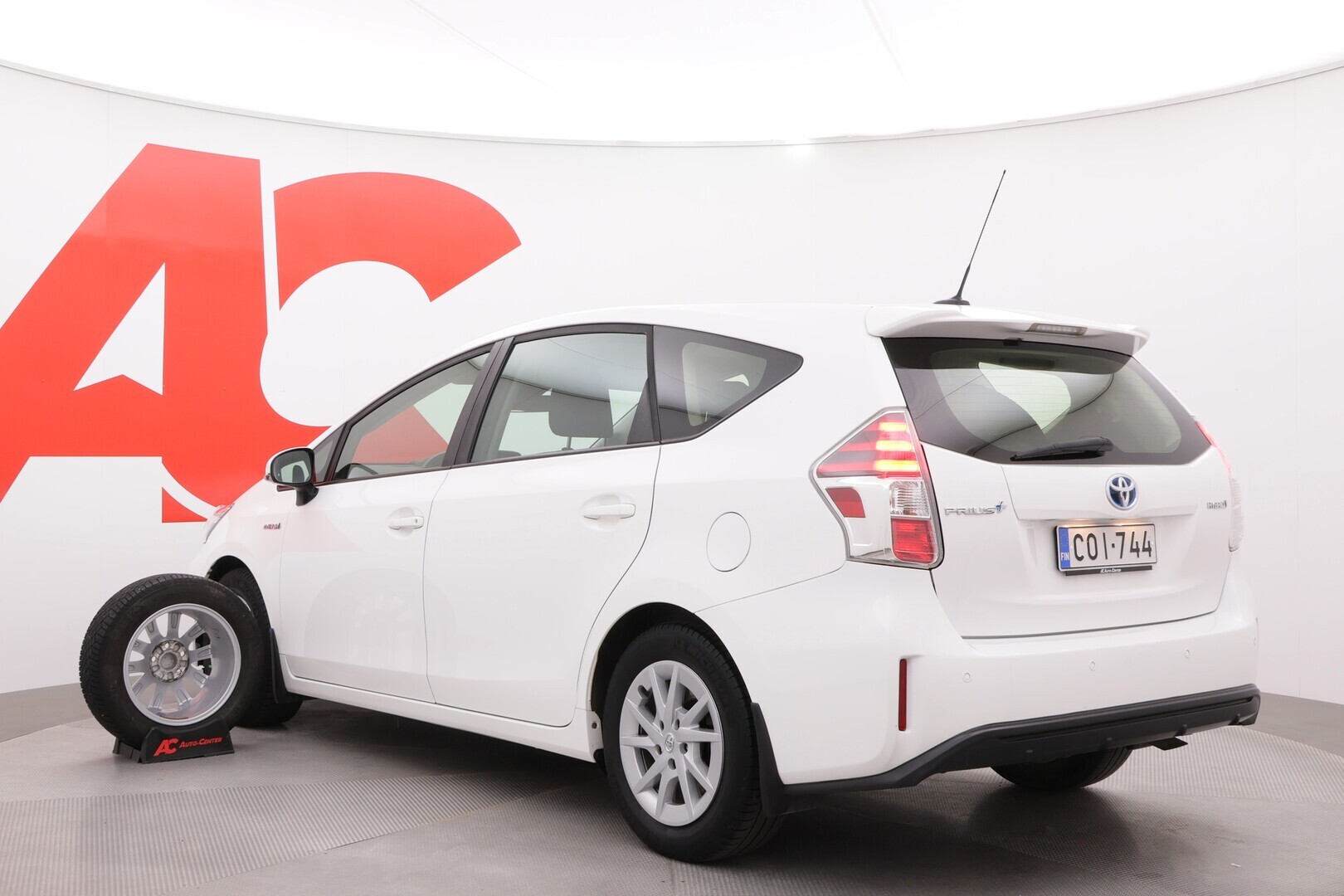 TOYOTA Prius+ 2020