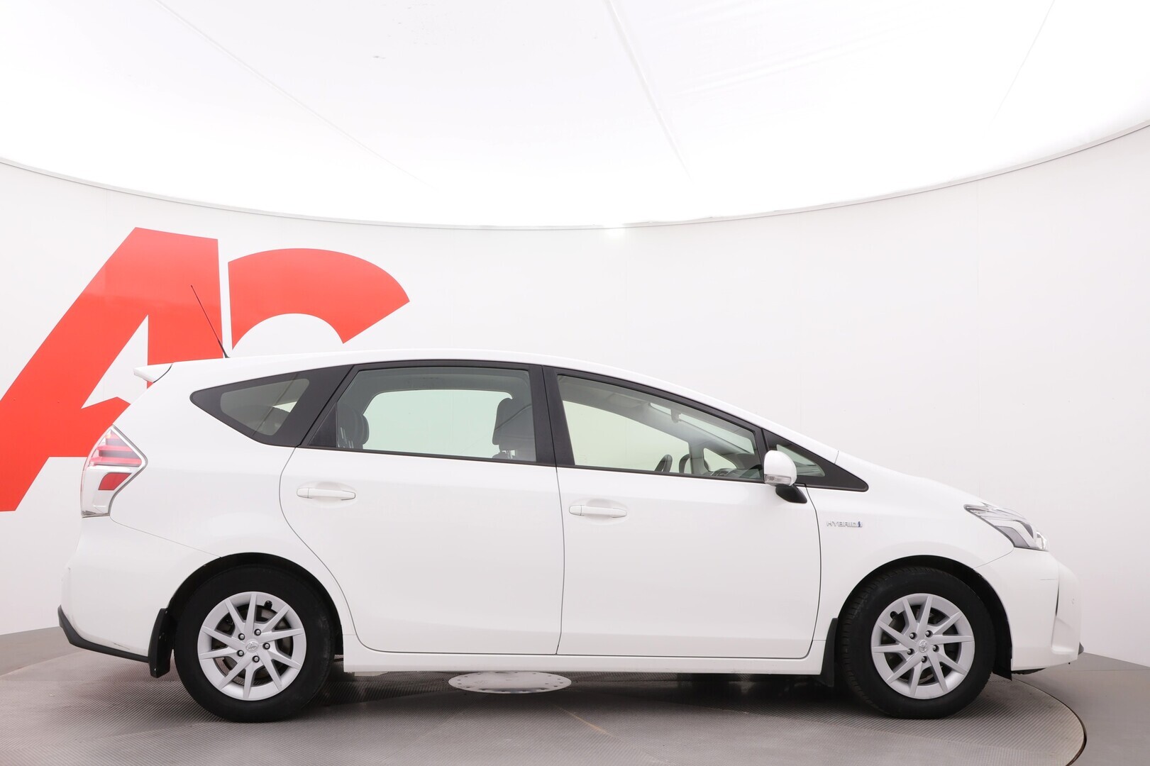 TOYOTA Prius+ 2020